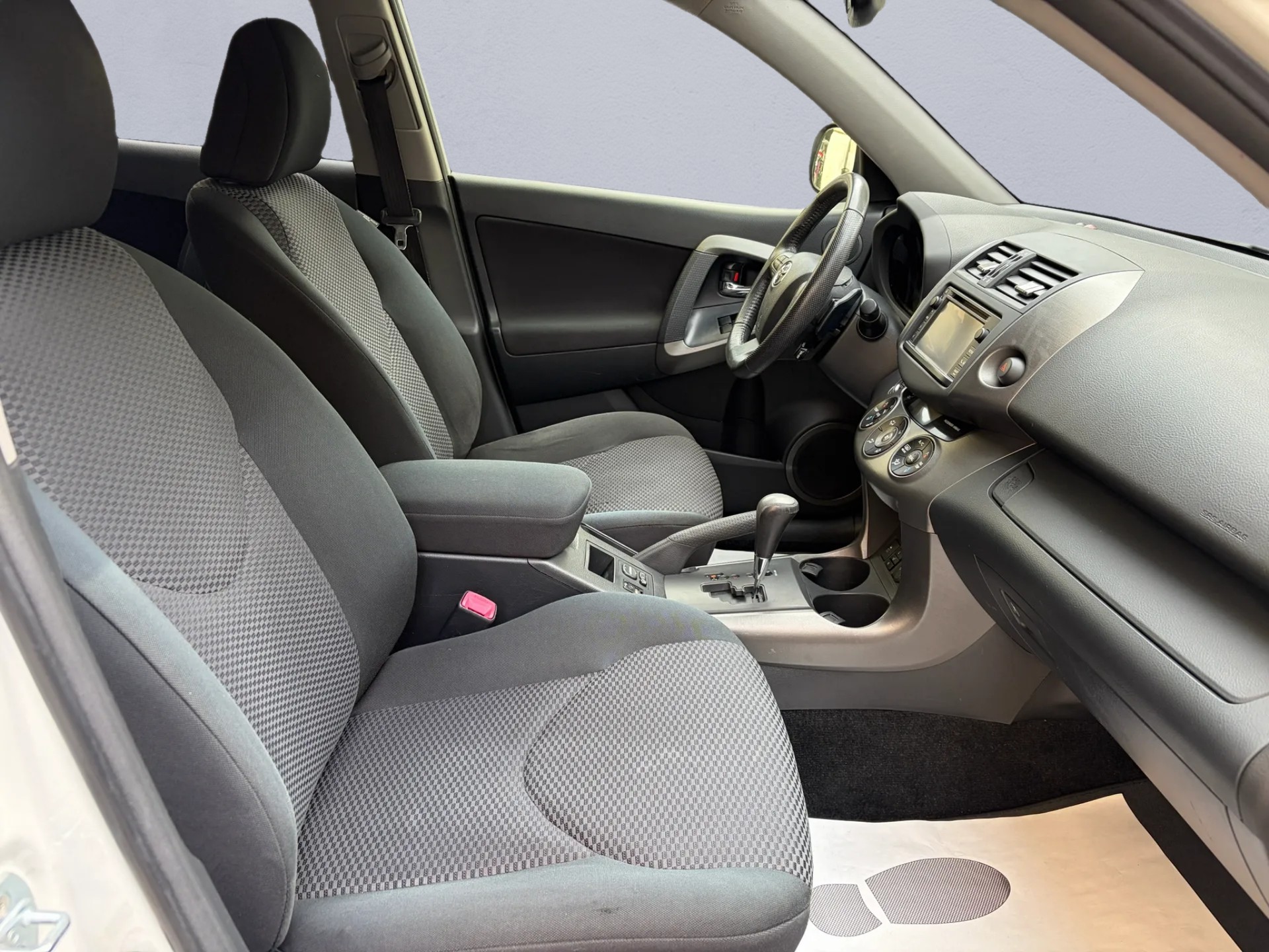 TOYOTA RAV-4 2.2D-CAT Linea Luna AT-image-11