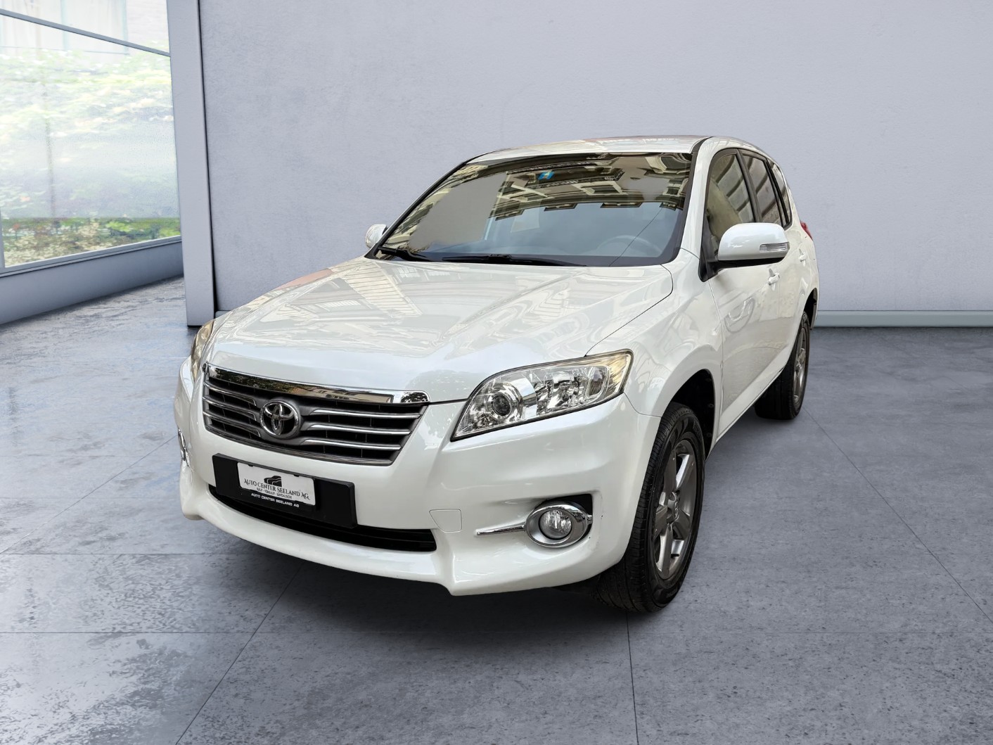 TOYOTA RAV-4 2.2D-CAT Linea Luna AT-image-1