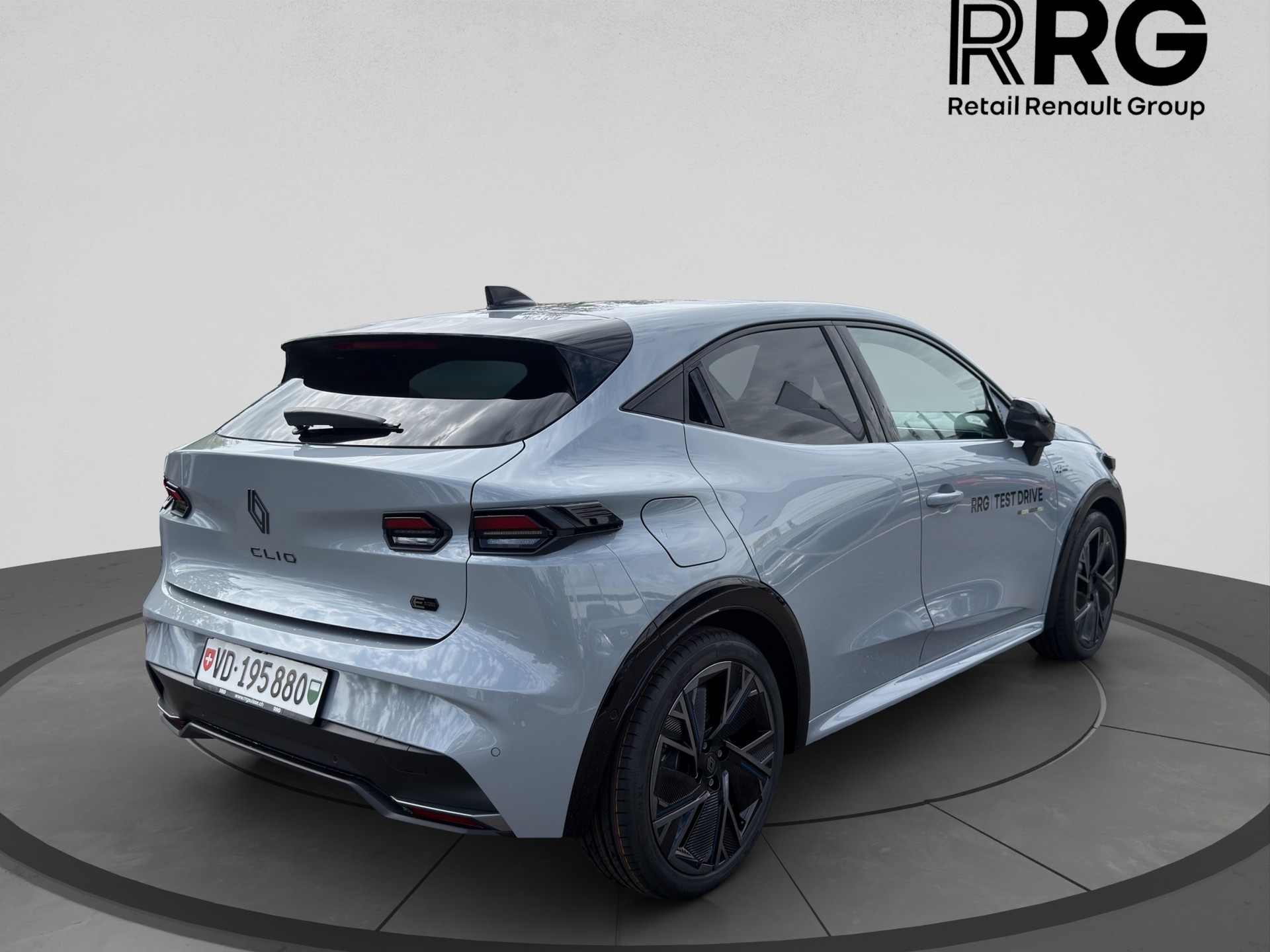 RENAULT Clio 1.8 E-Tech Esprit Alpine-image-2