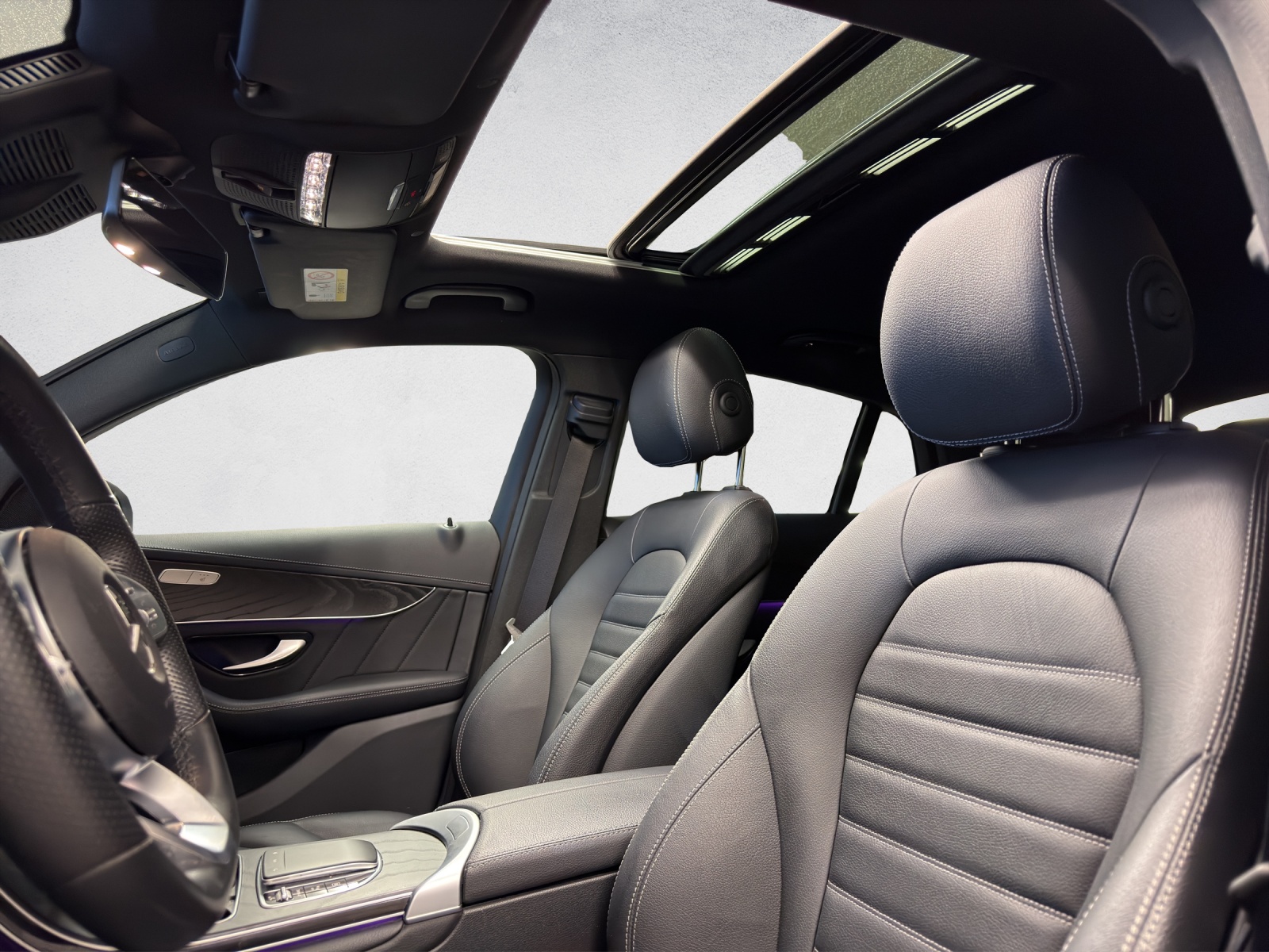MERCEDES-BENZ GLC Coupé 300 de AMG Line 4Matic 9G-Tronic-image-13