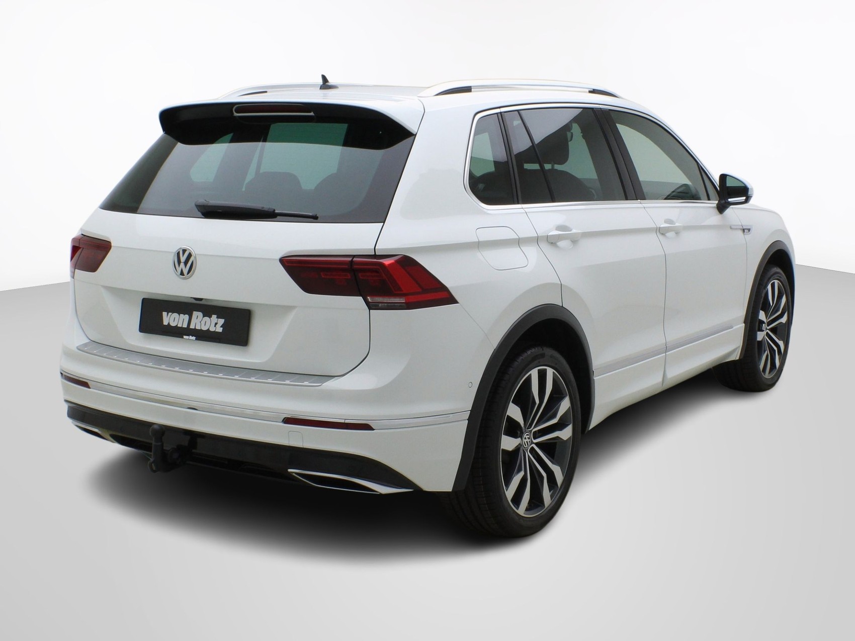 VW Tiguan 2.0 TSI DSG R-Line 4Motion-image-4