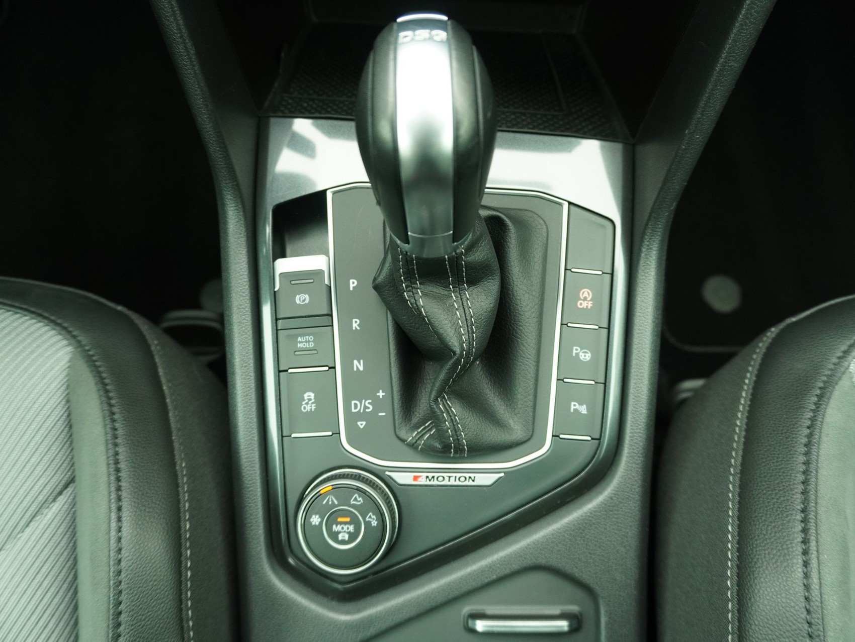 VW Tiguan 2.0 TSI DSG R-Line 4Motion-image-15