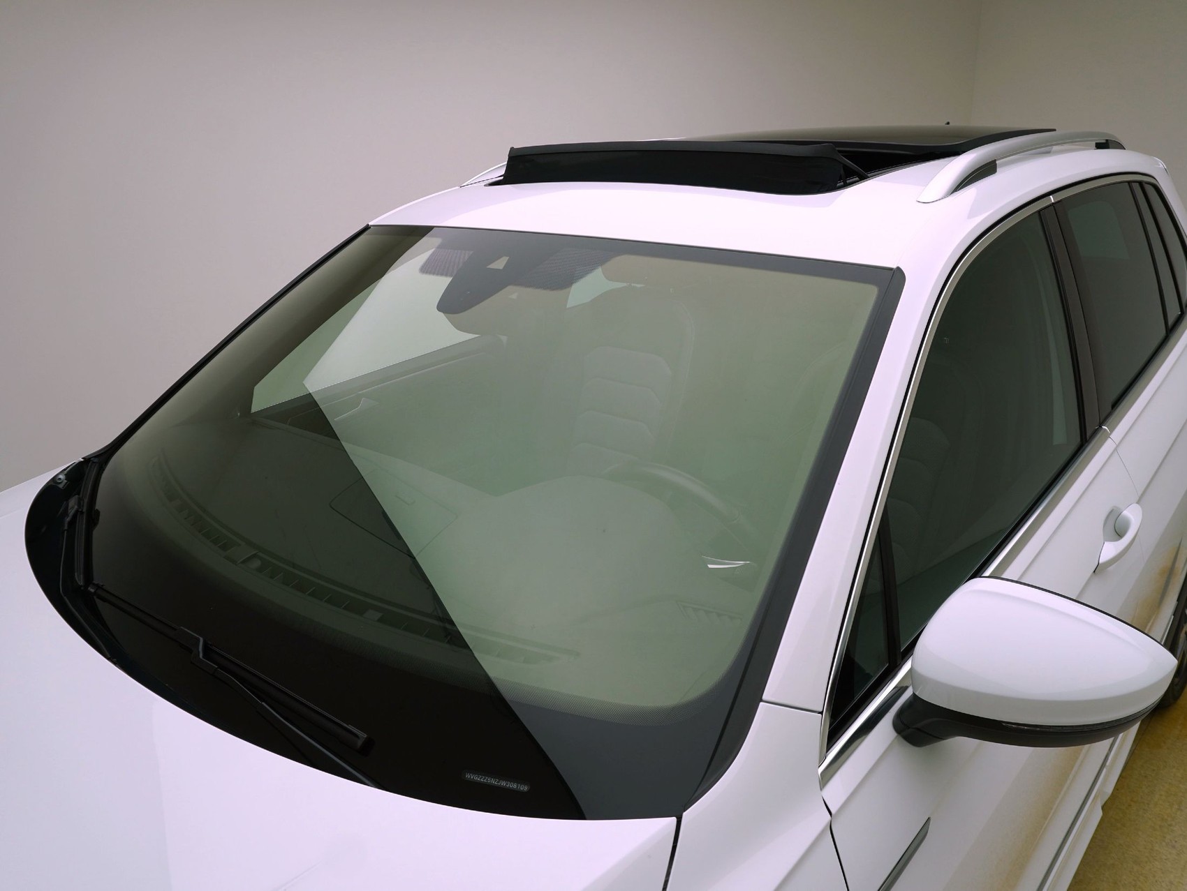 VW Tiguan 2.0 TSI DSG R-Line 4Motion-image-6