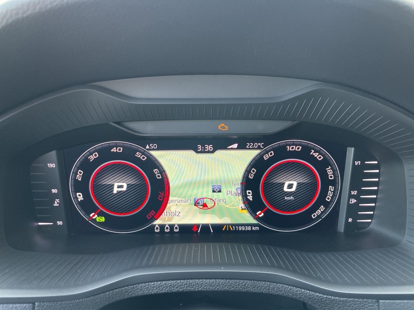SKODA Karoq 2.0 TSI SportLine 4x4 DSG-image-8
