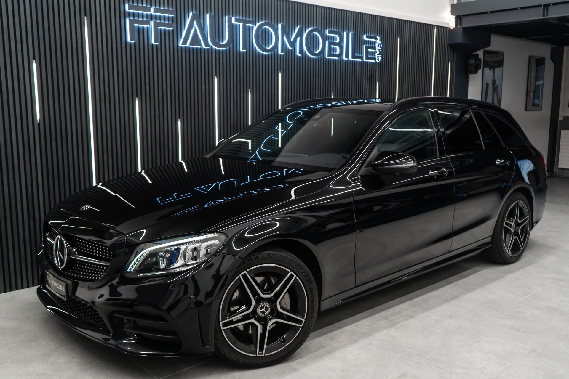 MERCEDES-BENZ C 200 Swiss Star AMG Line 4M 9G-Tronic-image-1