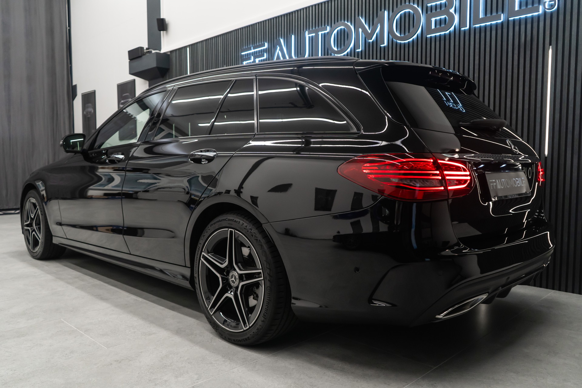 MERCEDES-BENZ C 200 Swiss Star AMG Line 4M 9G-Tronic-image-7