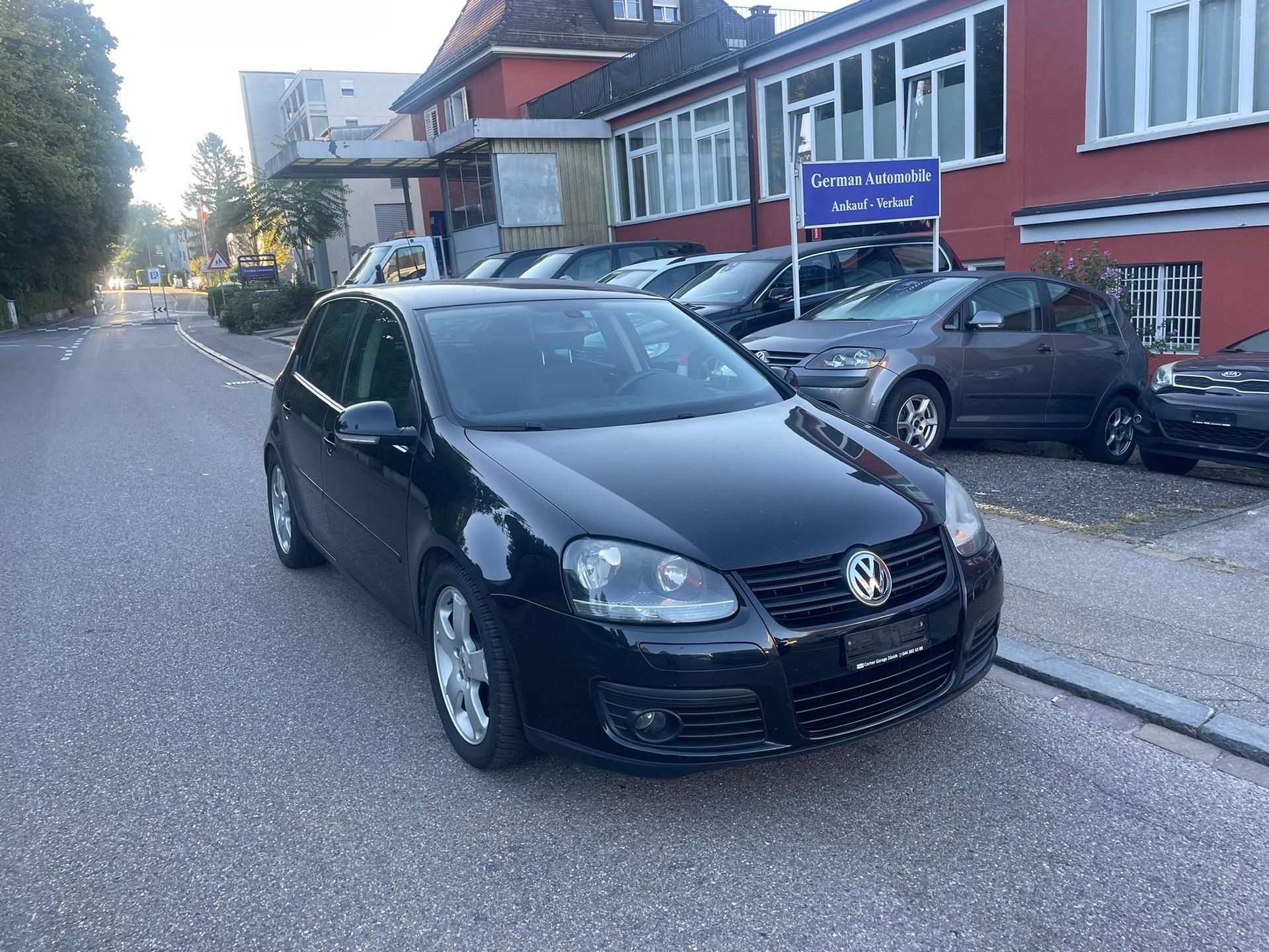 VW Golf 1.4 TSI GT Sport-image-2