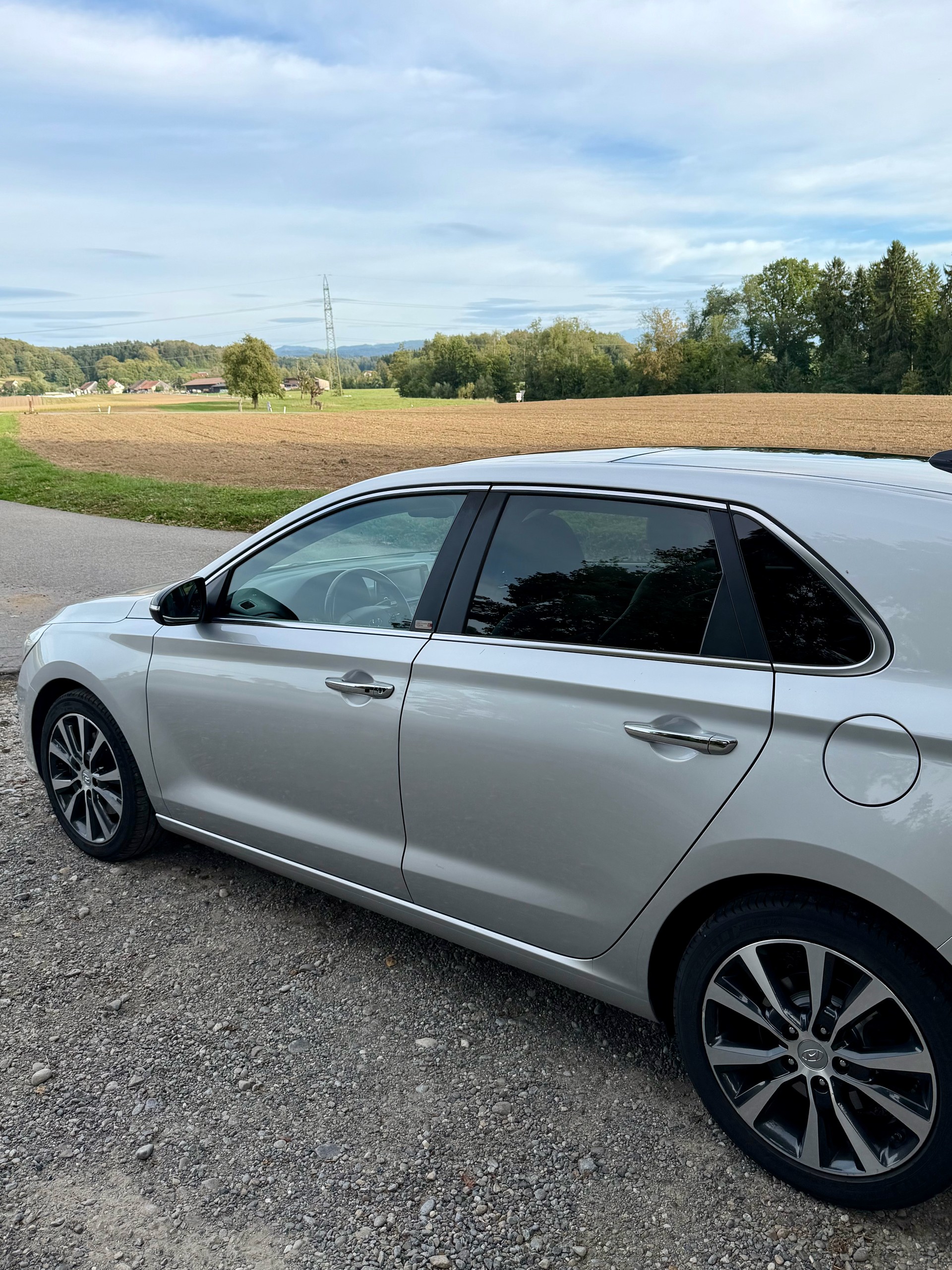 HYUNDAI 1.6 CRDi Vertex-image-2