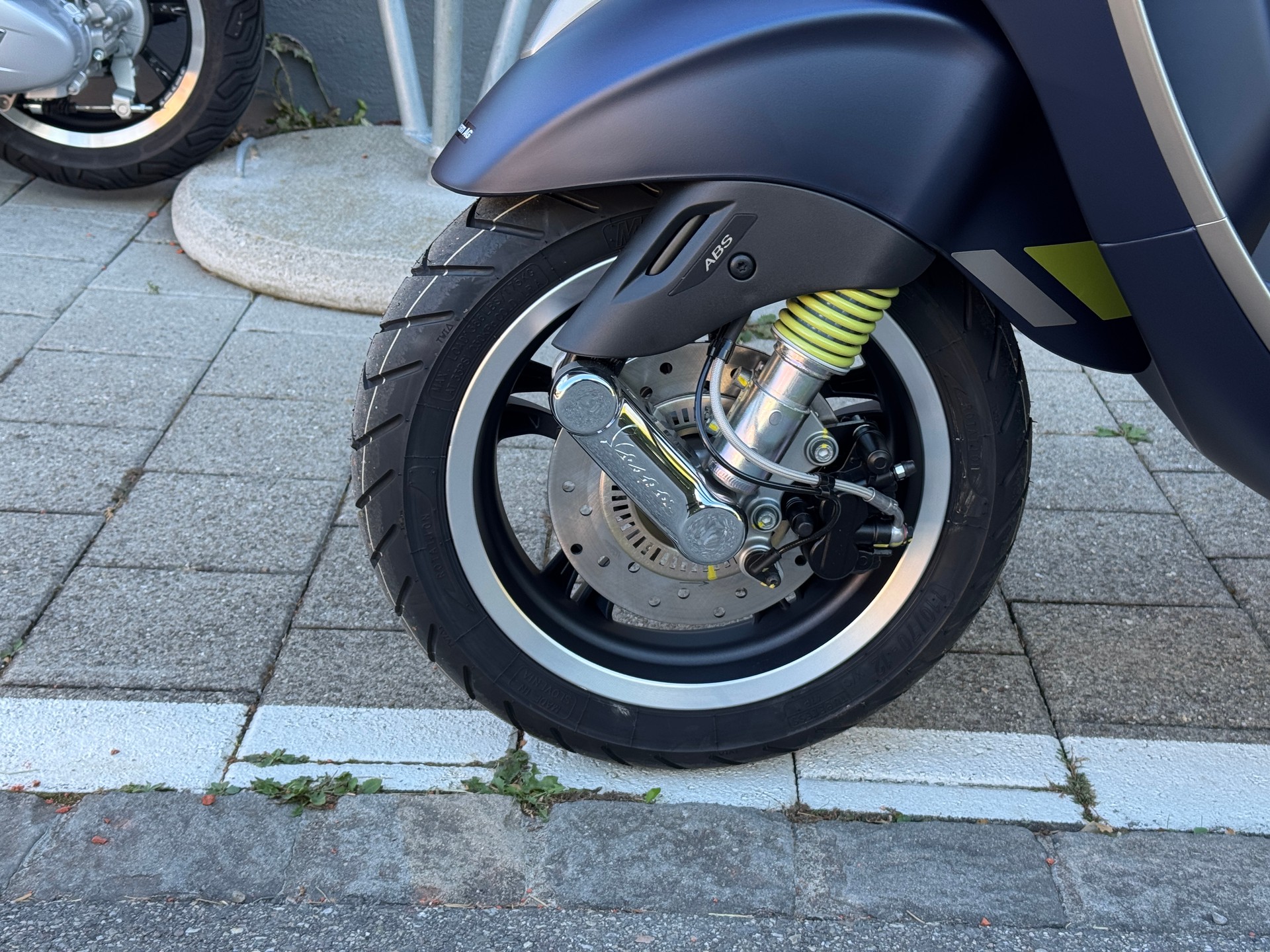 PIAGGIO Vespa 125 Primavera Tech Euro 5+-showroom-element-3
