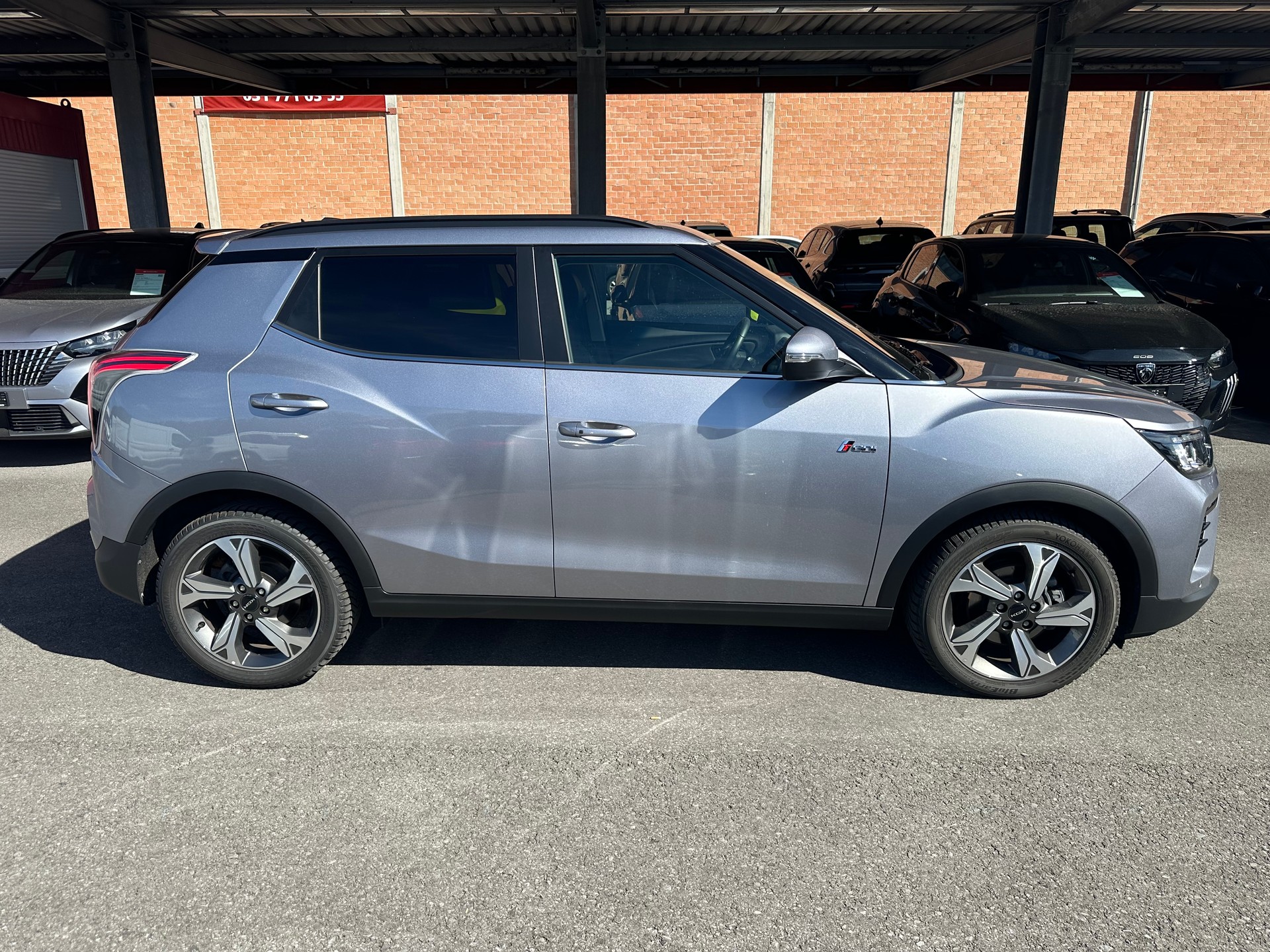 KGM-SsangYong Tivoli 1.5 T GDI Titanium 4WD Automat-image-1