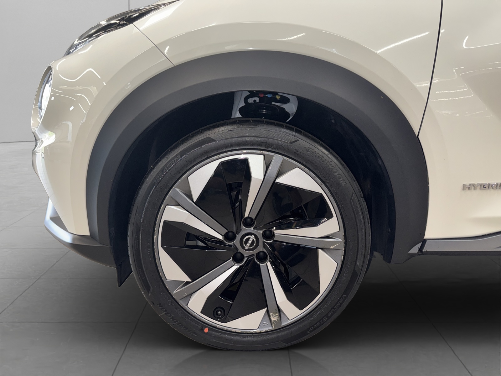 NISSAN Juke 1.6 Hybrid Tekna-image-7