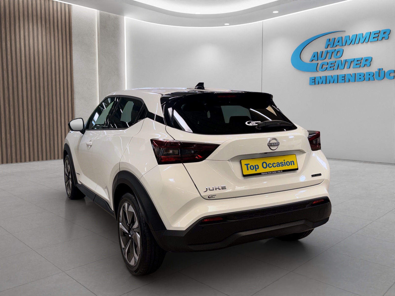 NISSAN Juke 1.6 Hybrid Tekna-image-3
