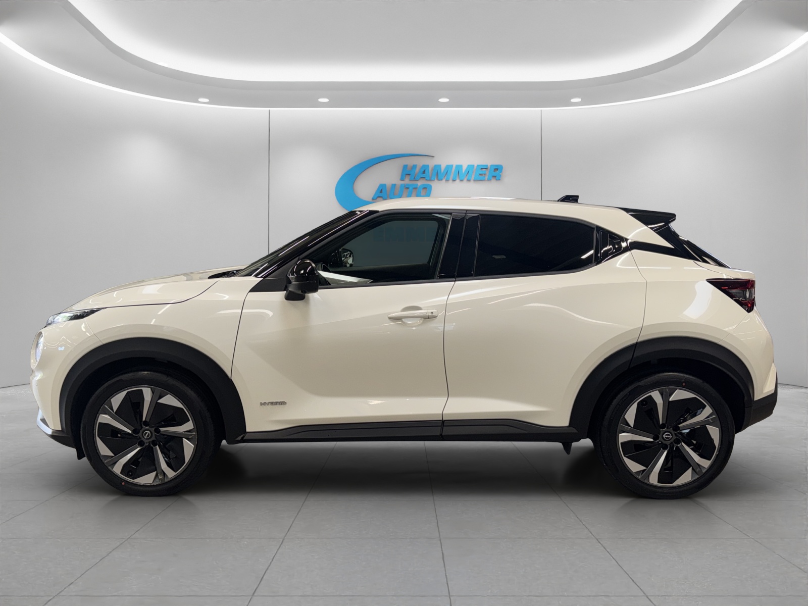 NISSAN Juke 1.6 Hybrid Tekna-image-1