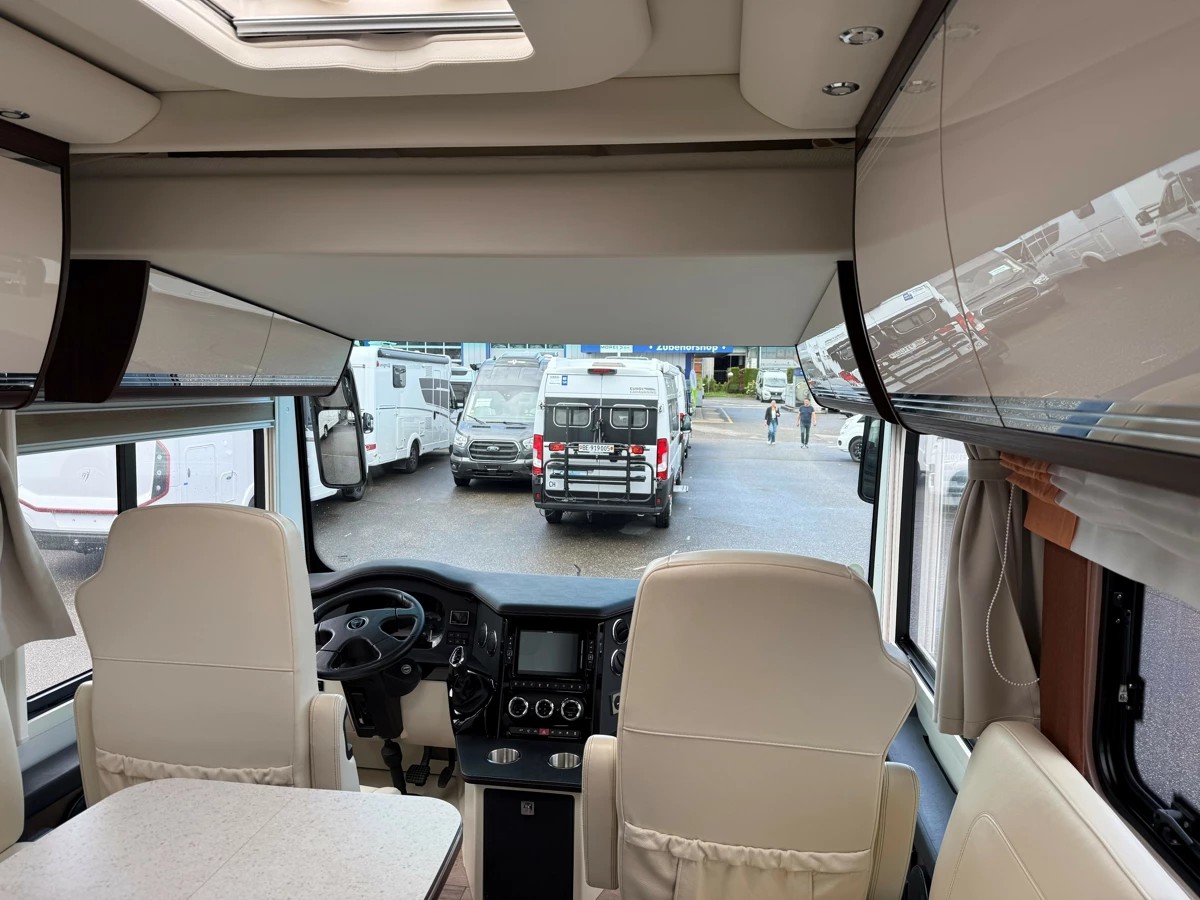 MORELO Empire auf Iveco Daily 7.5T-image-2