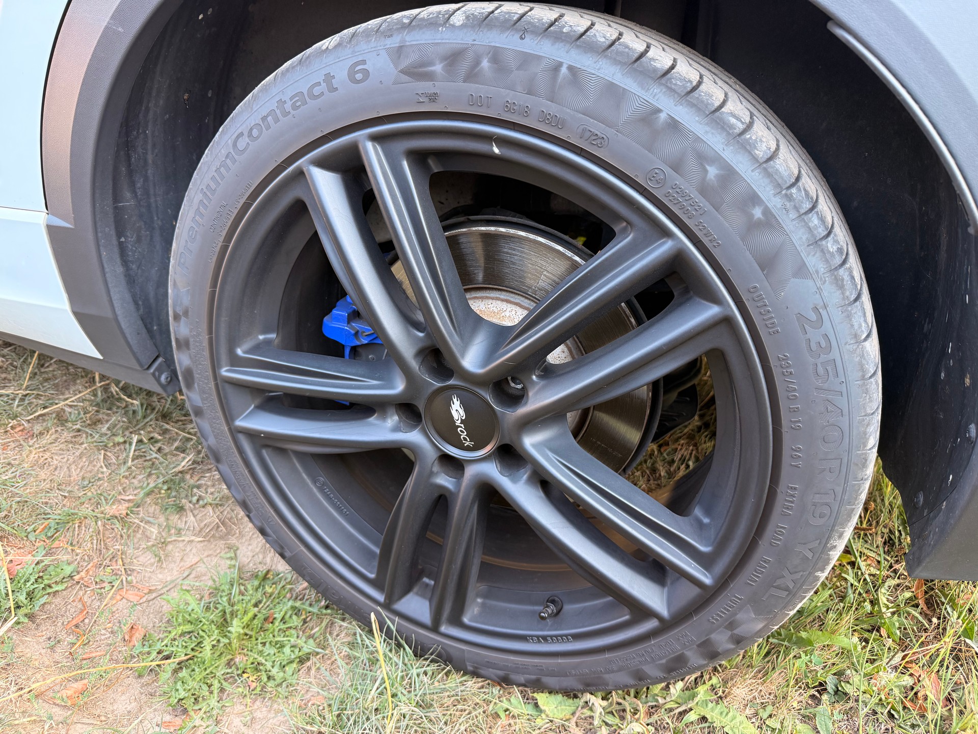 VW 2.0 TSI R DSG 4motion-image-4