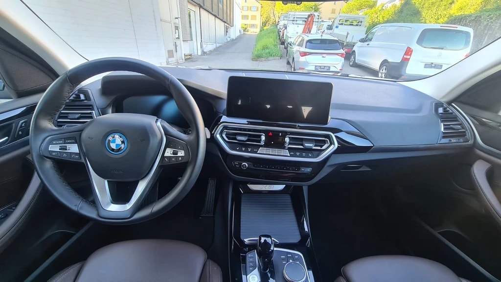 BMW X3 xDrive 30e ** 292 PS ** Voll-Leder ** Navi ** RF-Kamera ** Totwinkel-Assistent ** Sitzmemory ** Frisch Ab MFK & Service **-image-14