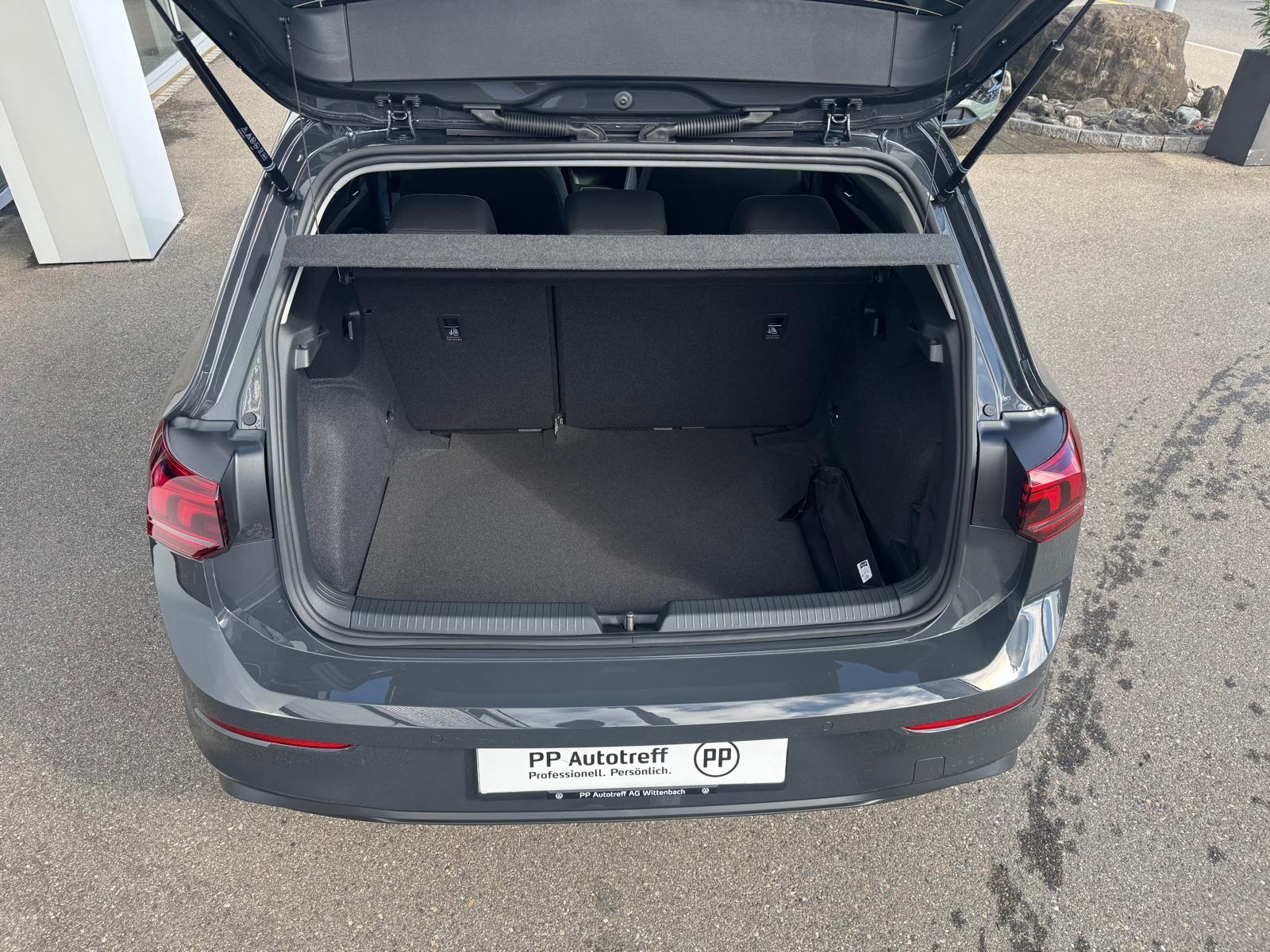 VW Golf 1.5 e TSI mHEV Basis DSG-image-4