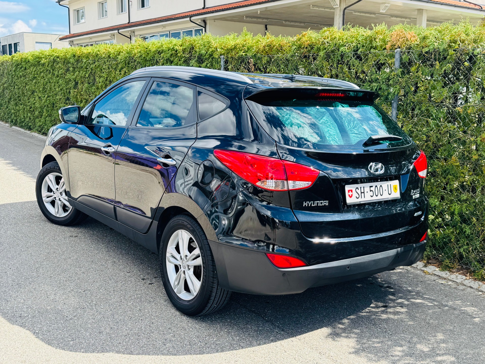 HYUNDAI iX 35 2.0 CRDi Style 4WD-image-3
