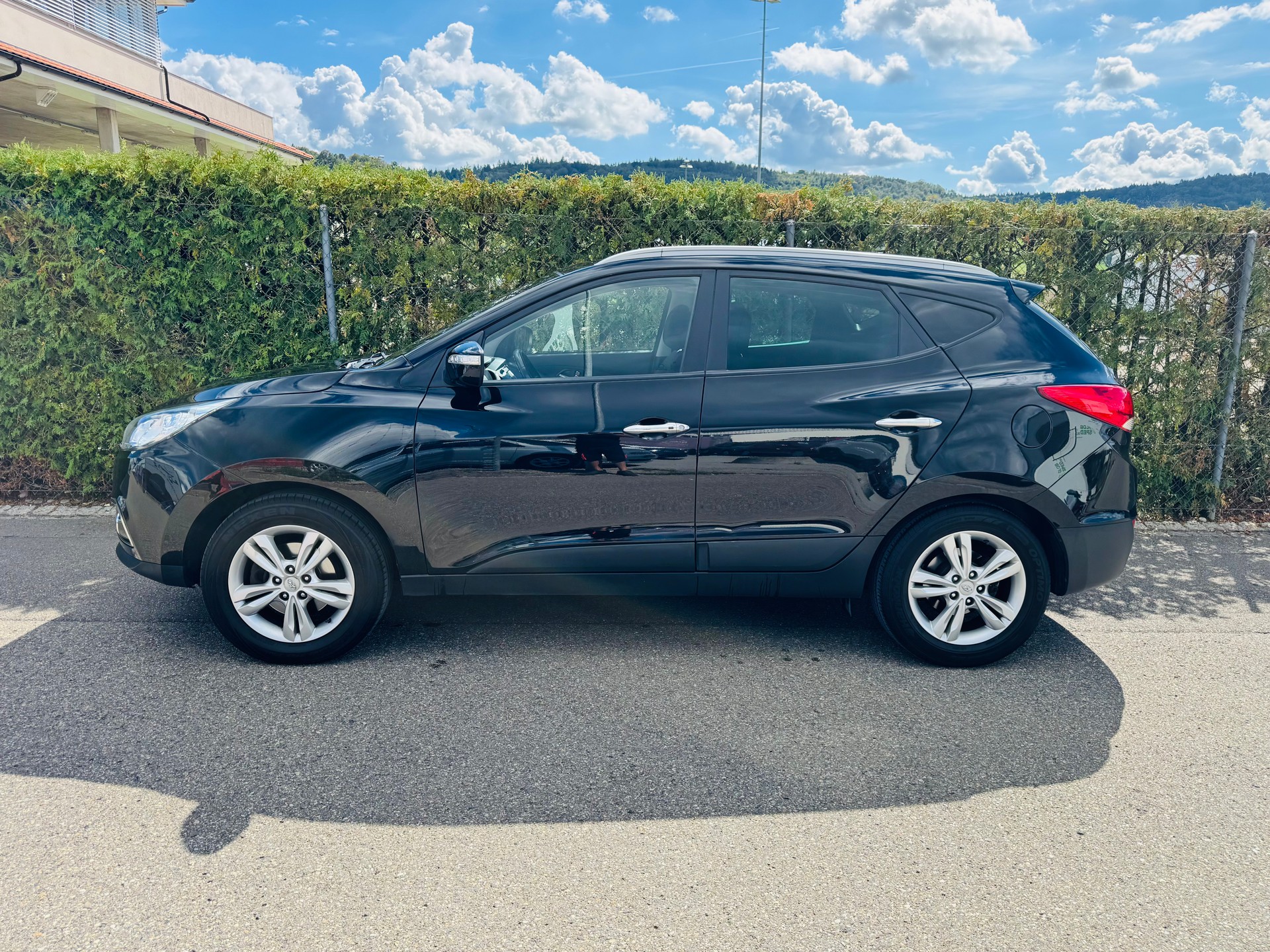 HYUNDAI iX 35 2.0 CRDi Style 4WD-image-6