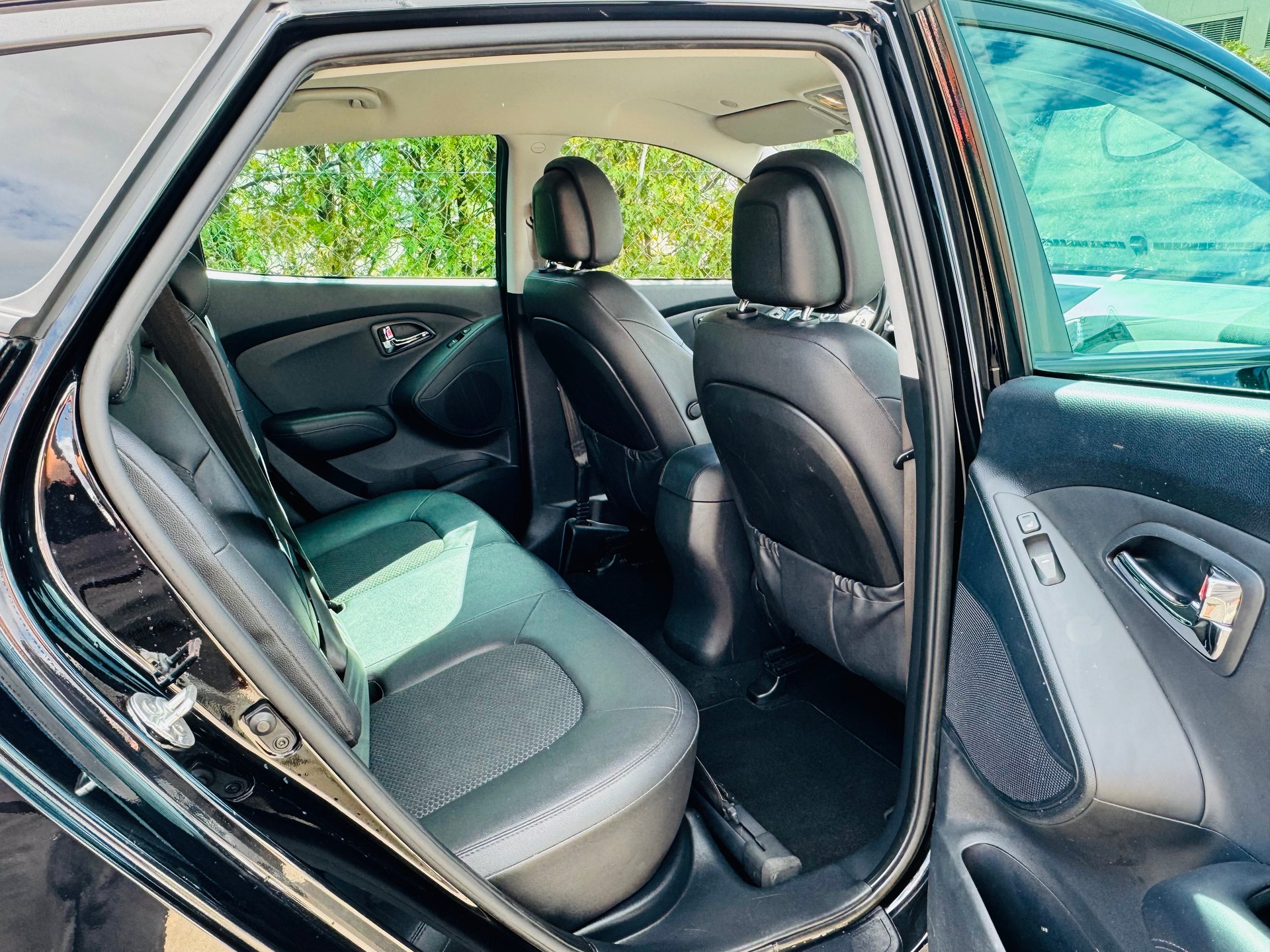HYUNDAI iX 35 2.0 CRDi Style 4WD-image-13
