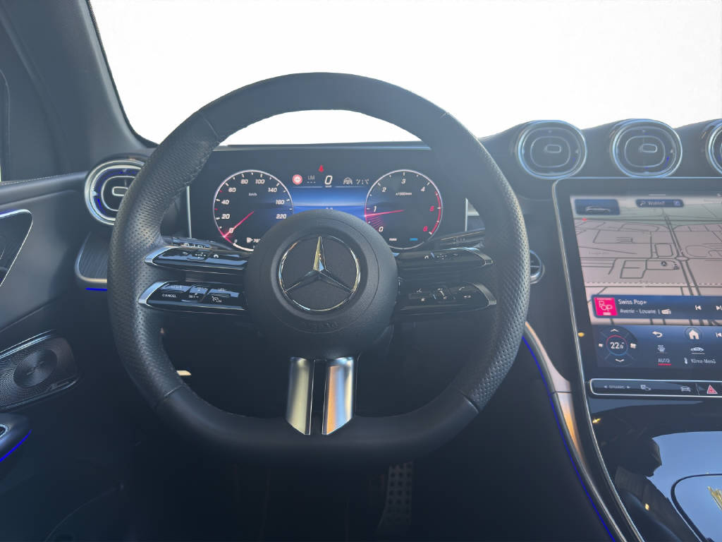 MERCEDES-BENZ GLC 220 d AMG Line 4Matic-image-11