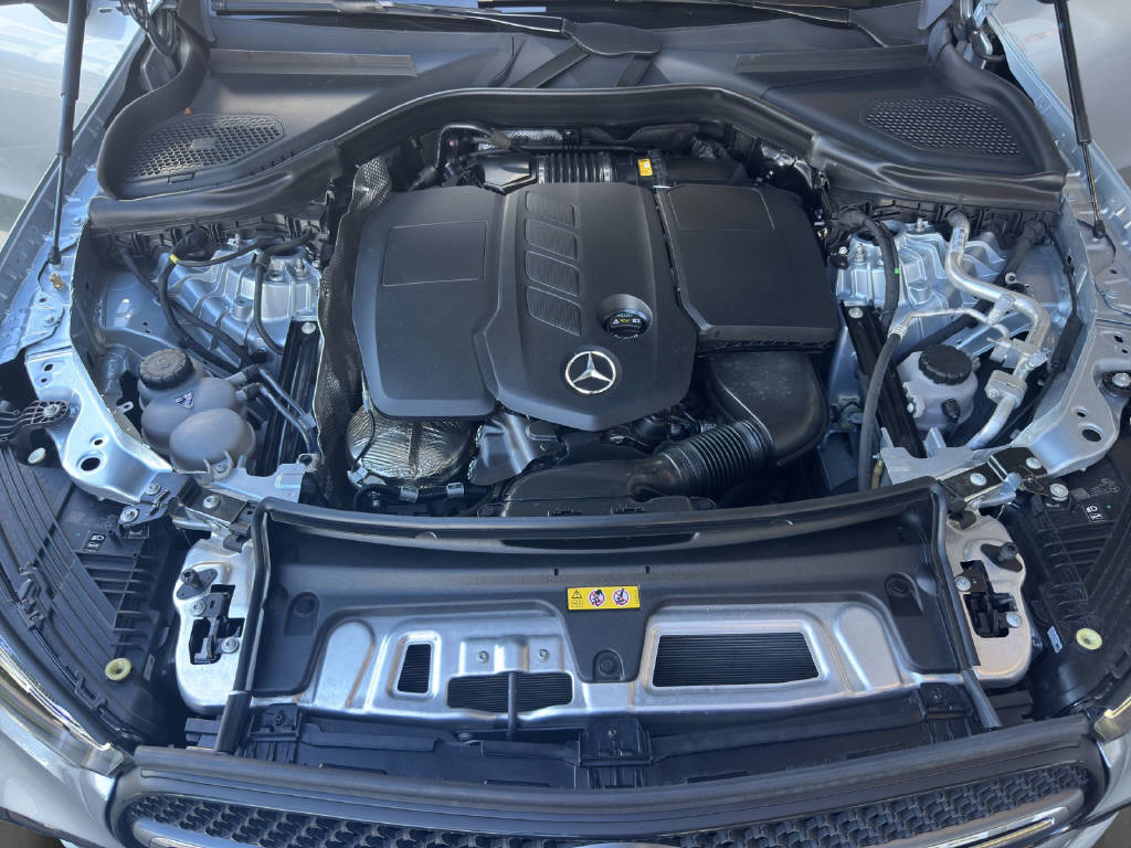 MERCEDES-BENZ GLC 220 d AMG Line 4Matic-image-9