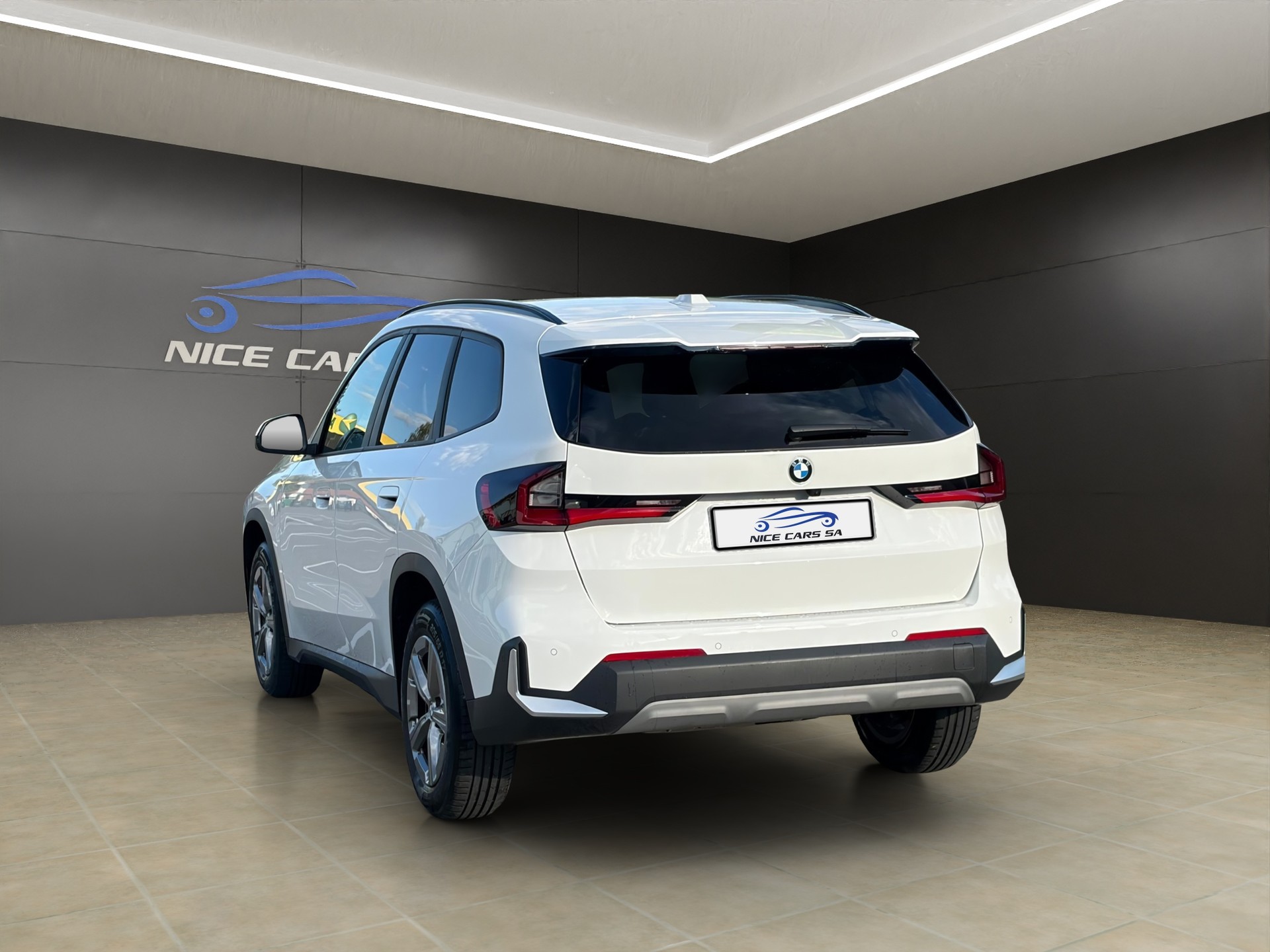 BMW X1 xDrive 20d 48V-image-6