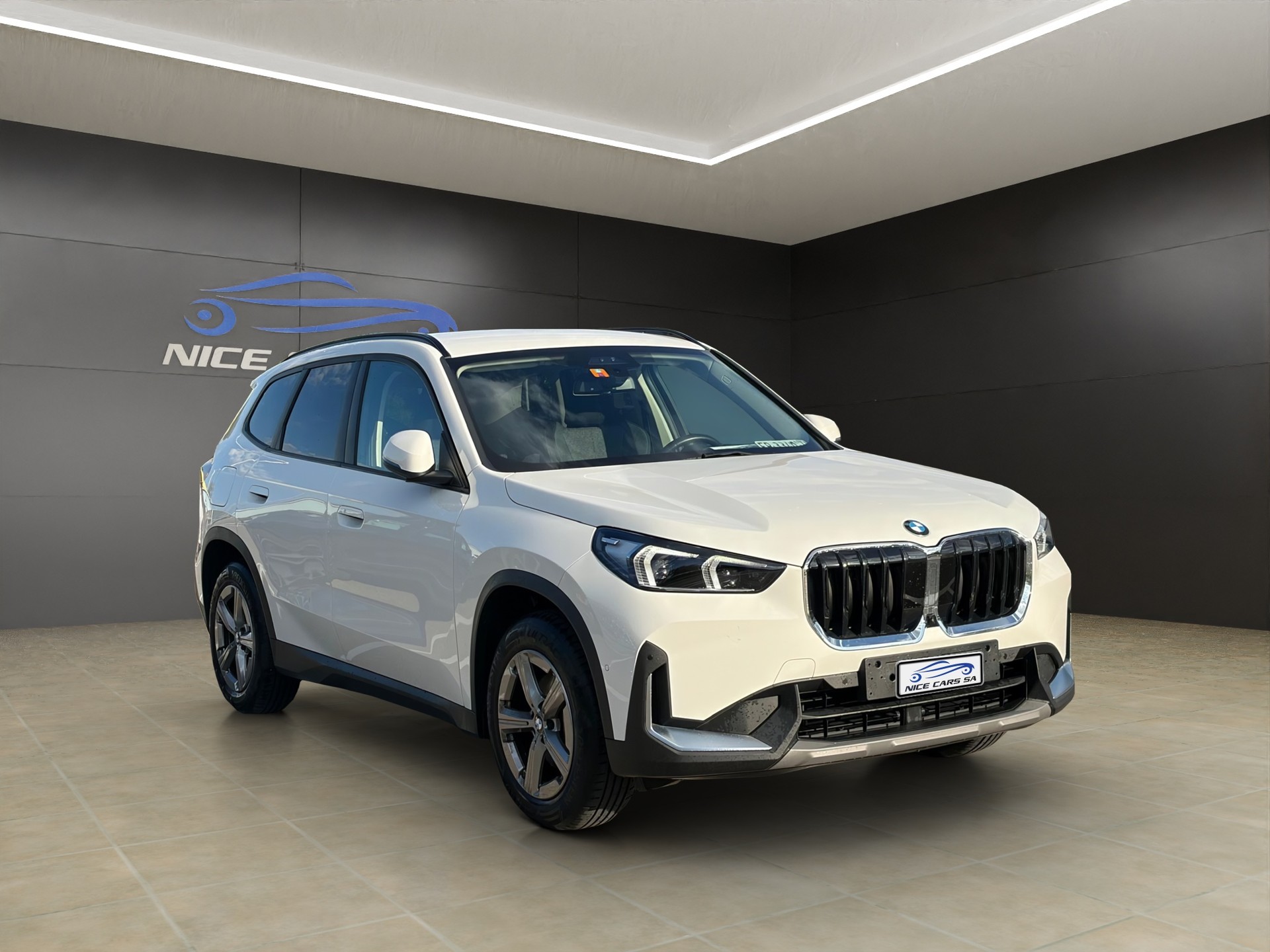 BMW X1 xDrive 20d 48V-image-1