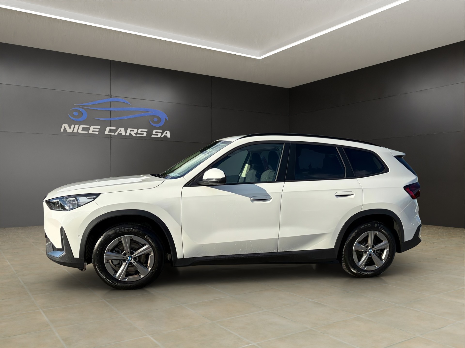 BMW X1 xDrive 20d 48V-image-2