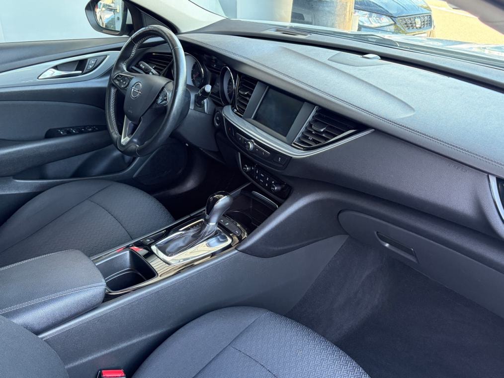 OPEL Insignia 1.5 T Sports Tourer Edition-image-5