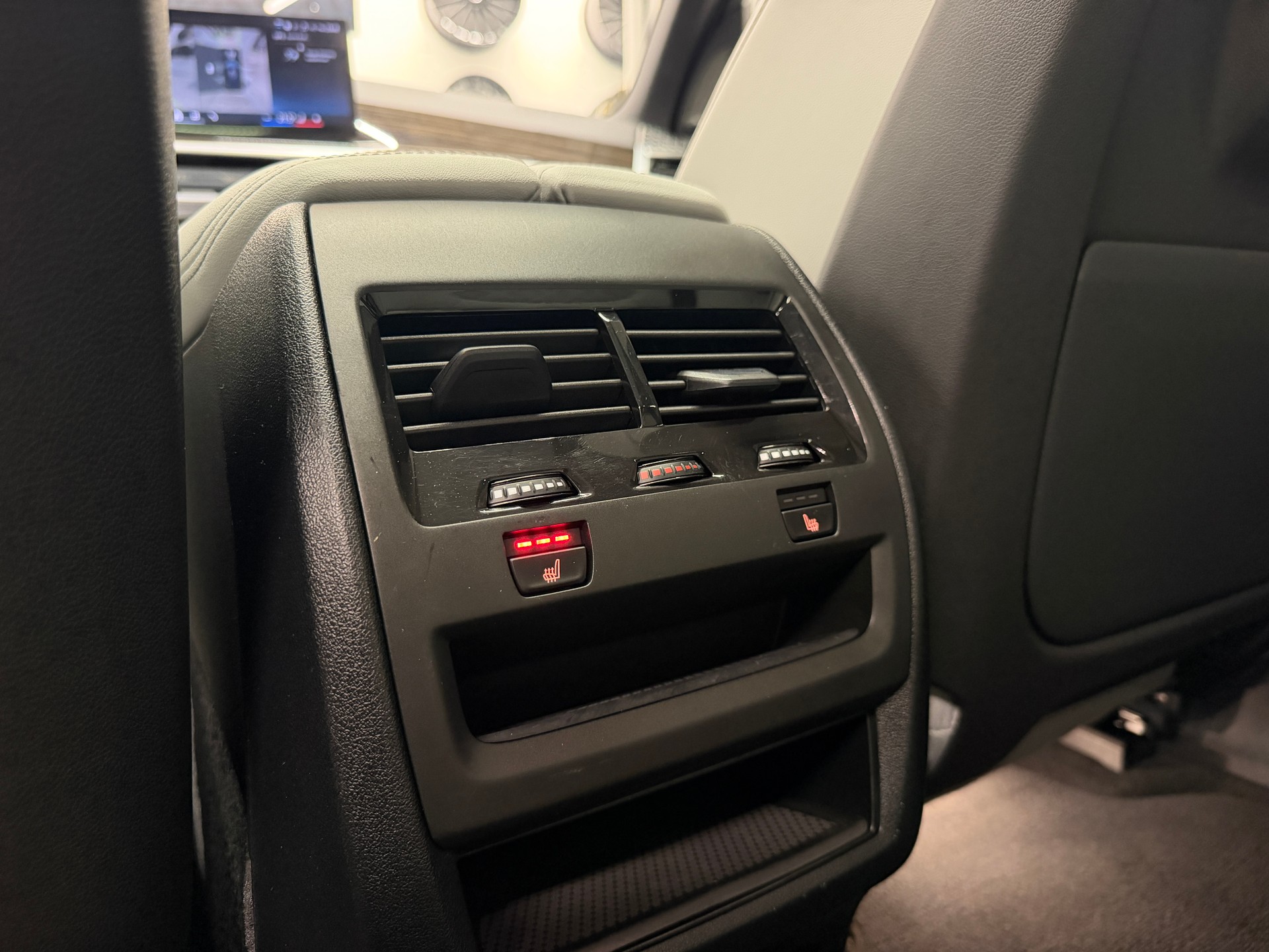 BMW X5 30d xDrive SAG *M Sport*CH-Auto*Facelift*Panorama-Glasdach*Garantie*BMW Servicegepflegt*-image-26