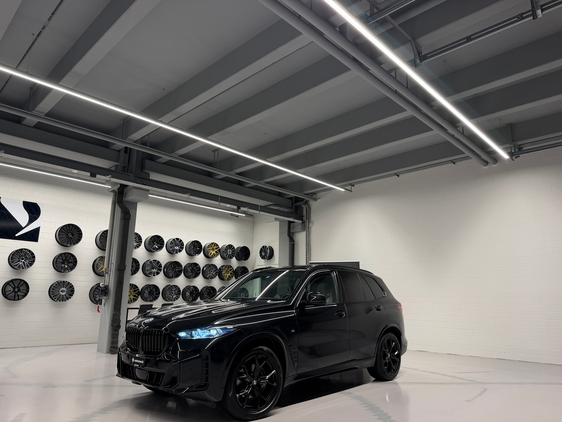 BMW X5 30d xDrive SAG *M Sport*CH-Auto*Facelift*Panorama-Glasdach*Garantie*BMW Servicegepflegt*-image-2
