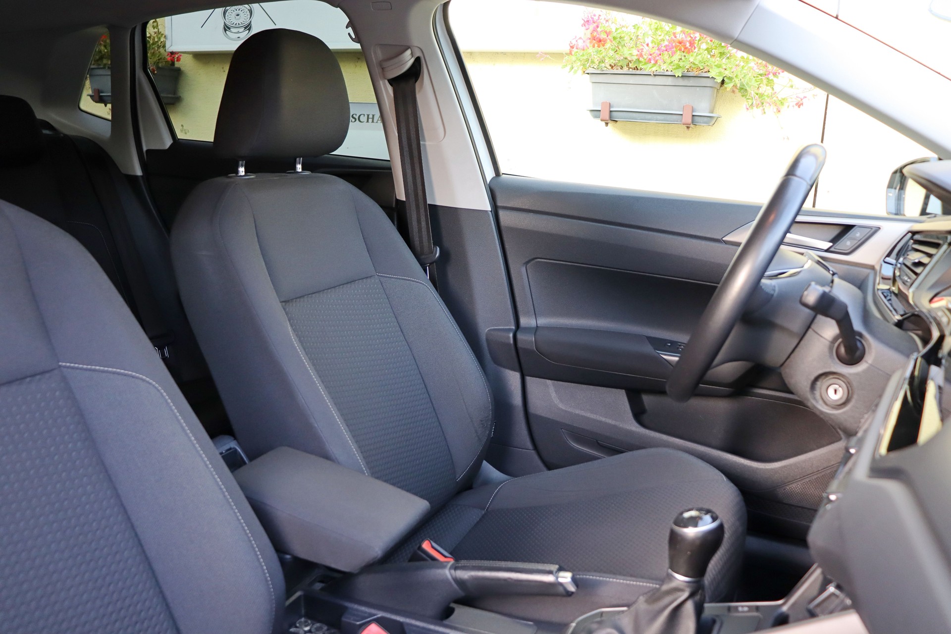 VW Polo 1.0 TSI BMT Comfortline-image-10