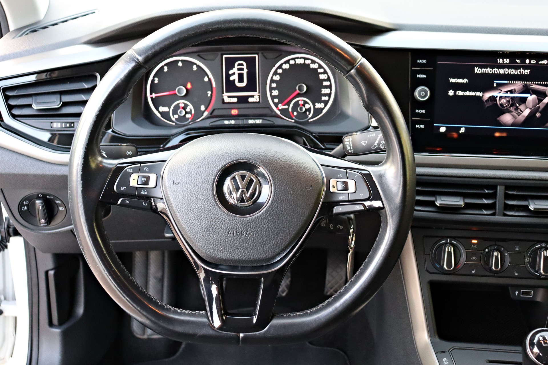 VW Polo 1.0 TSI BMT Comfortline-image-9