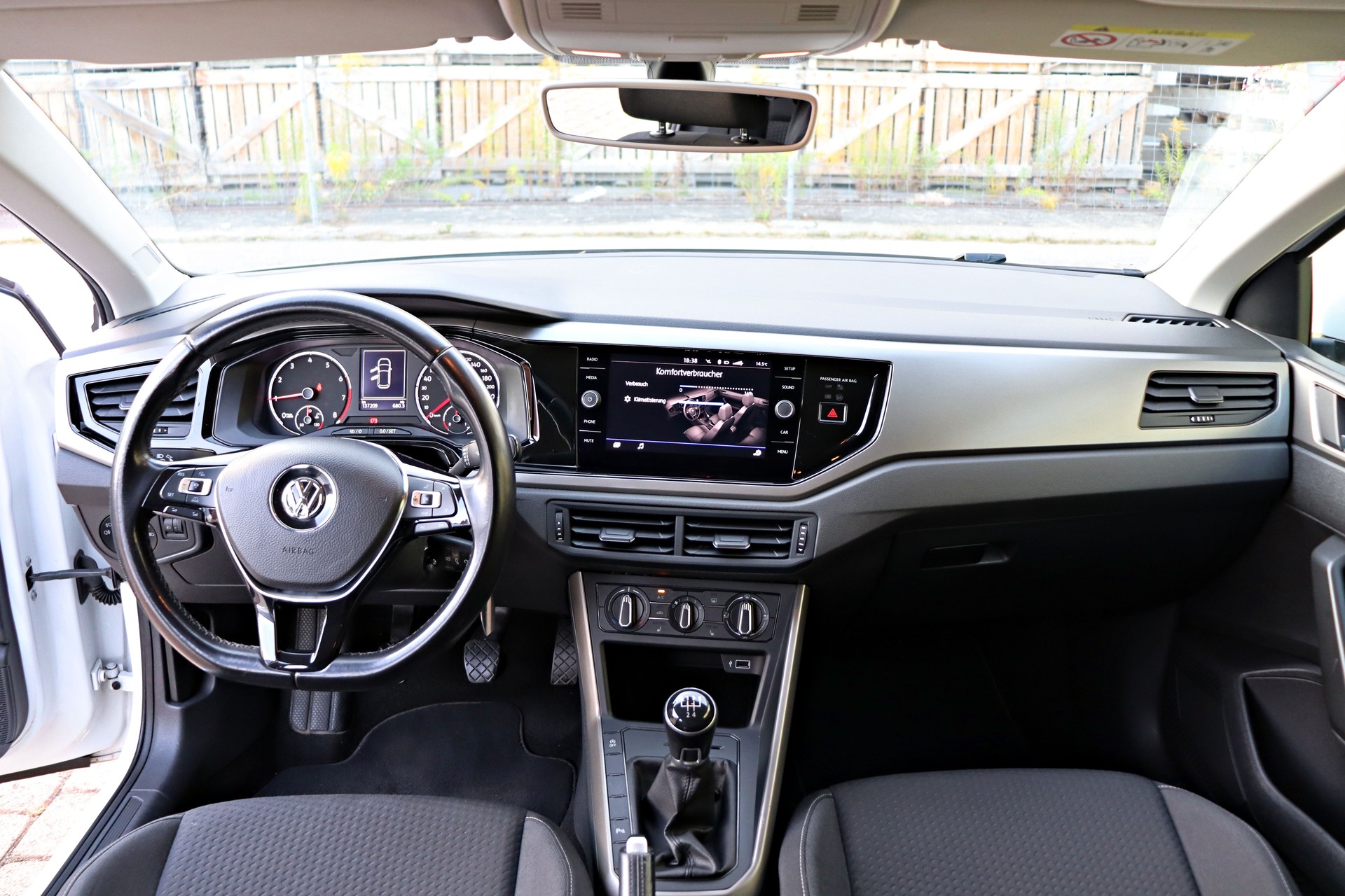 VW Polo 1.0 TSI BMT Comfortline-image-8