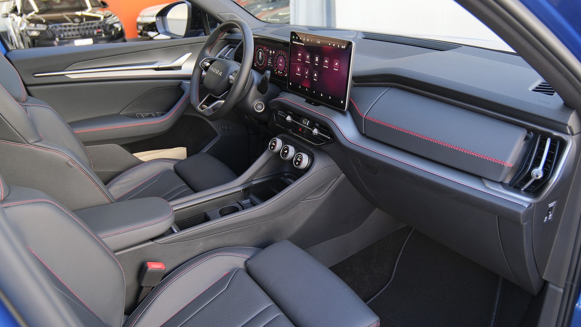 SKODA Kodiaq 2.0 TSI RS 4x4-image-12