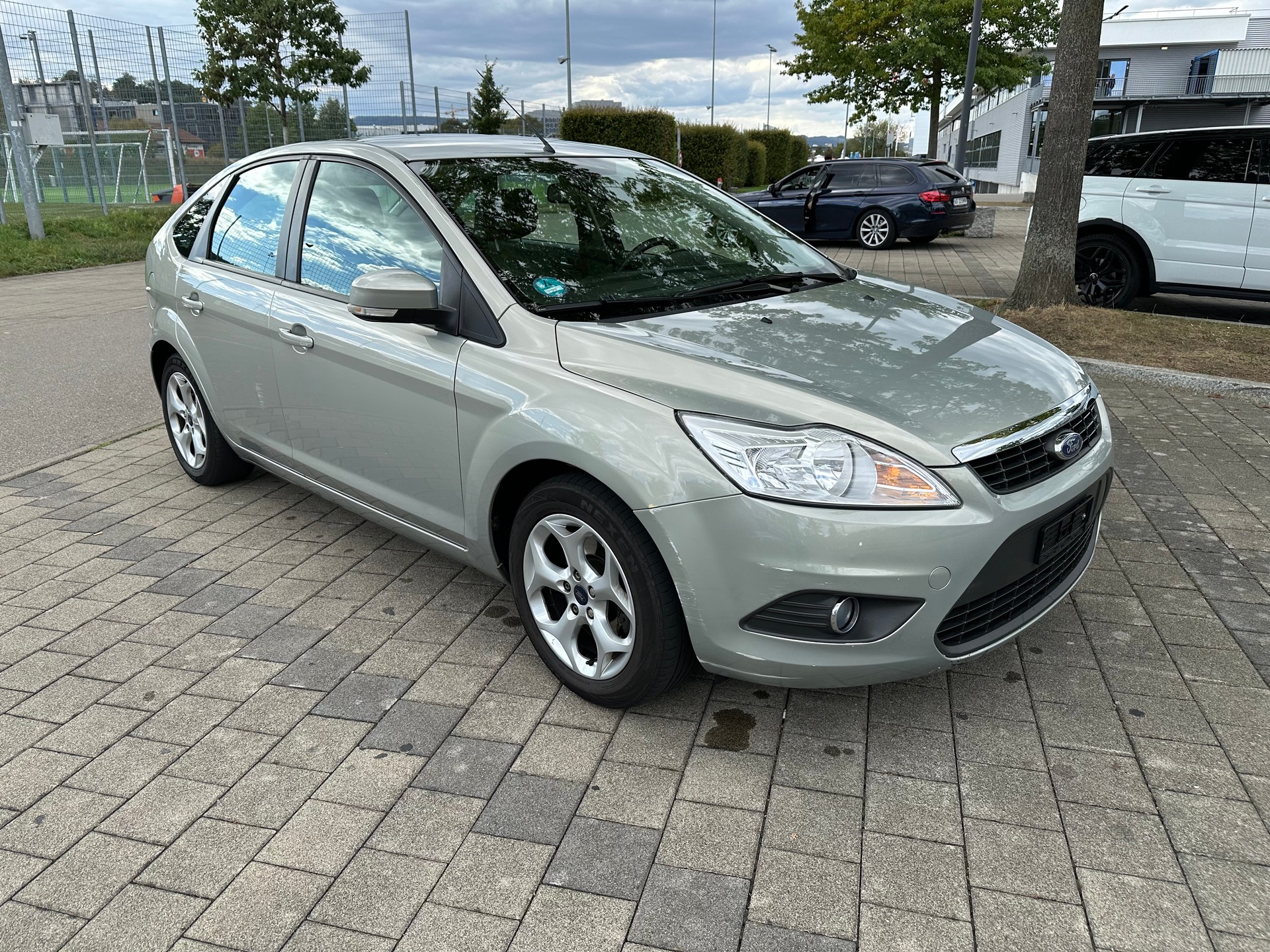 FORD Focus 2.0i Carving Automatic-image-2