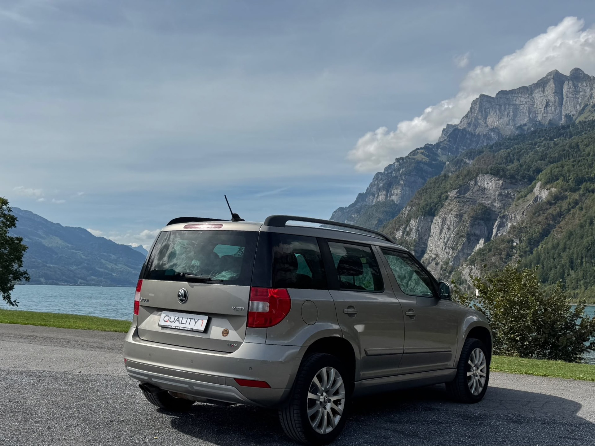 SKODA Yeti 2.0 TDI Elegance Outdoor 4x4 DSG-image-5