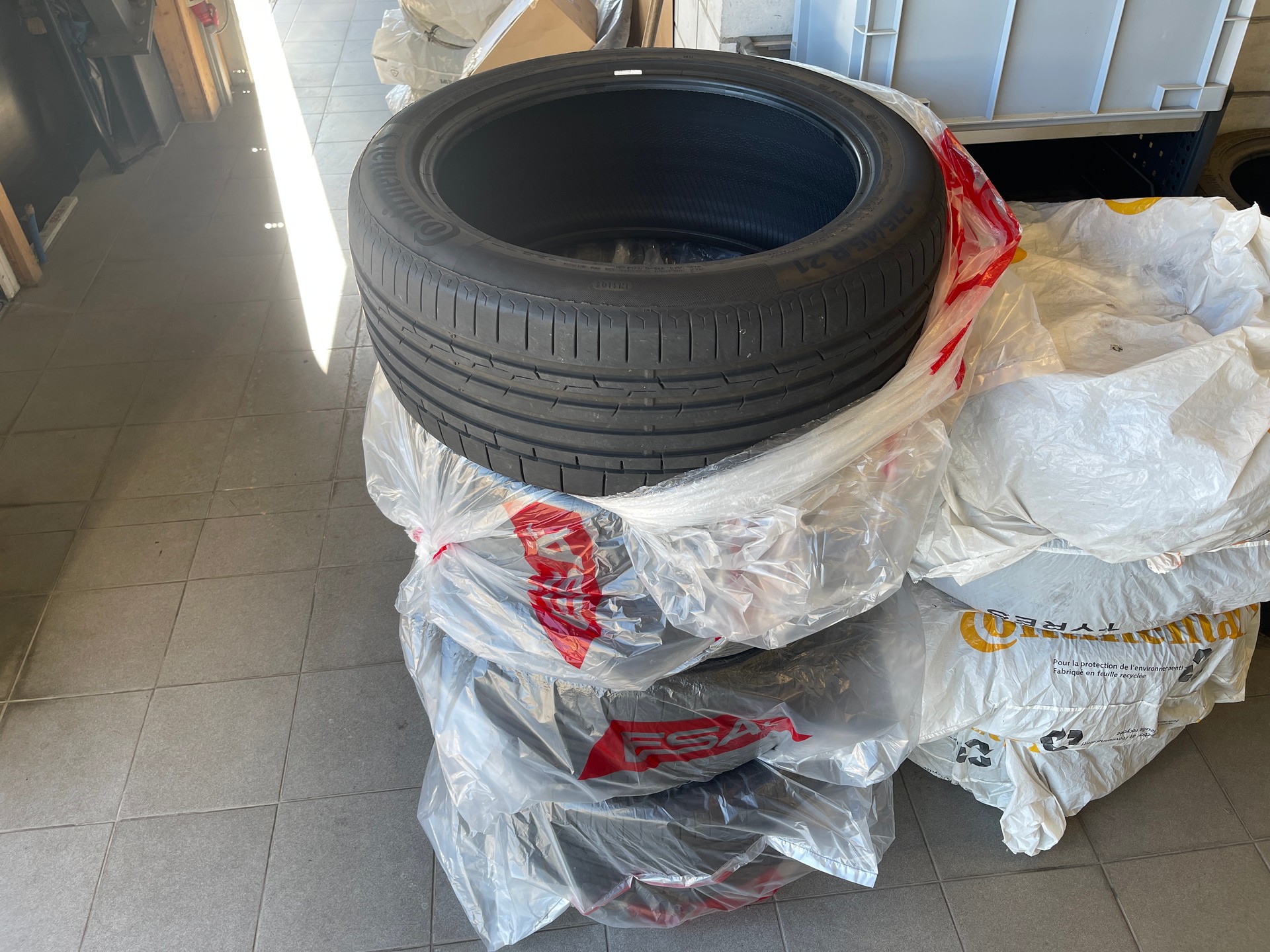 MERCEDES-BENZ GLE 450 4Matic AMG Line 9G-Tronic-image-15