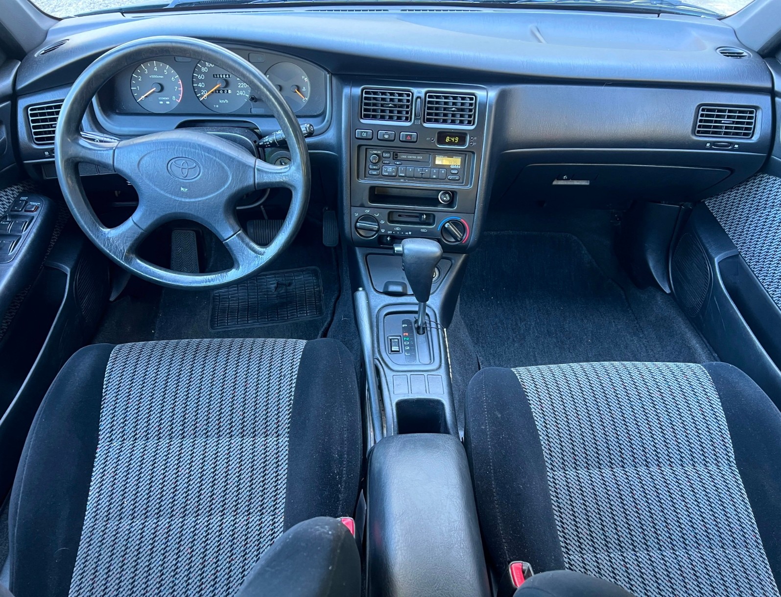 TOYOTA Carina E 2.0 GLi Liftback-image-7
