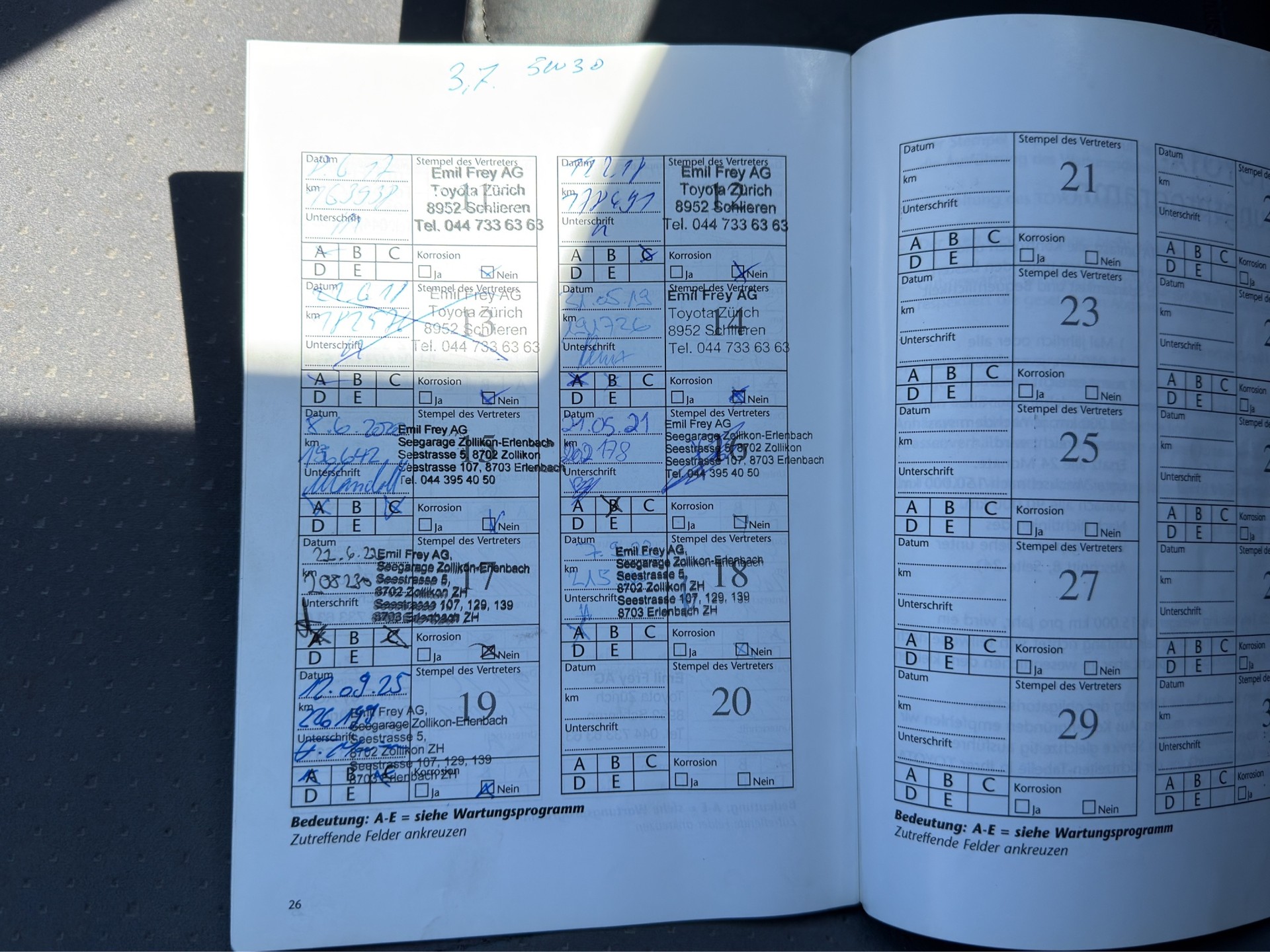 TOYOTA Prius 1.5 16V Hybrid-image-10