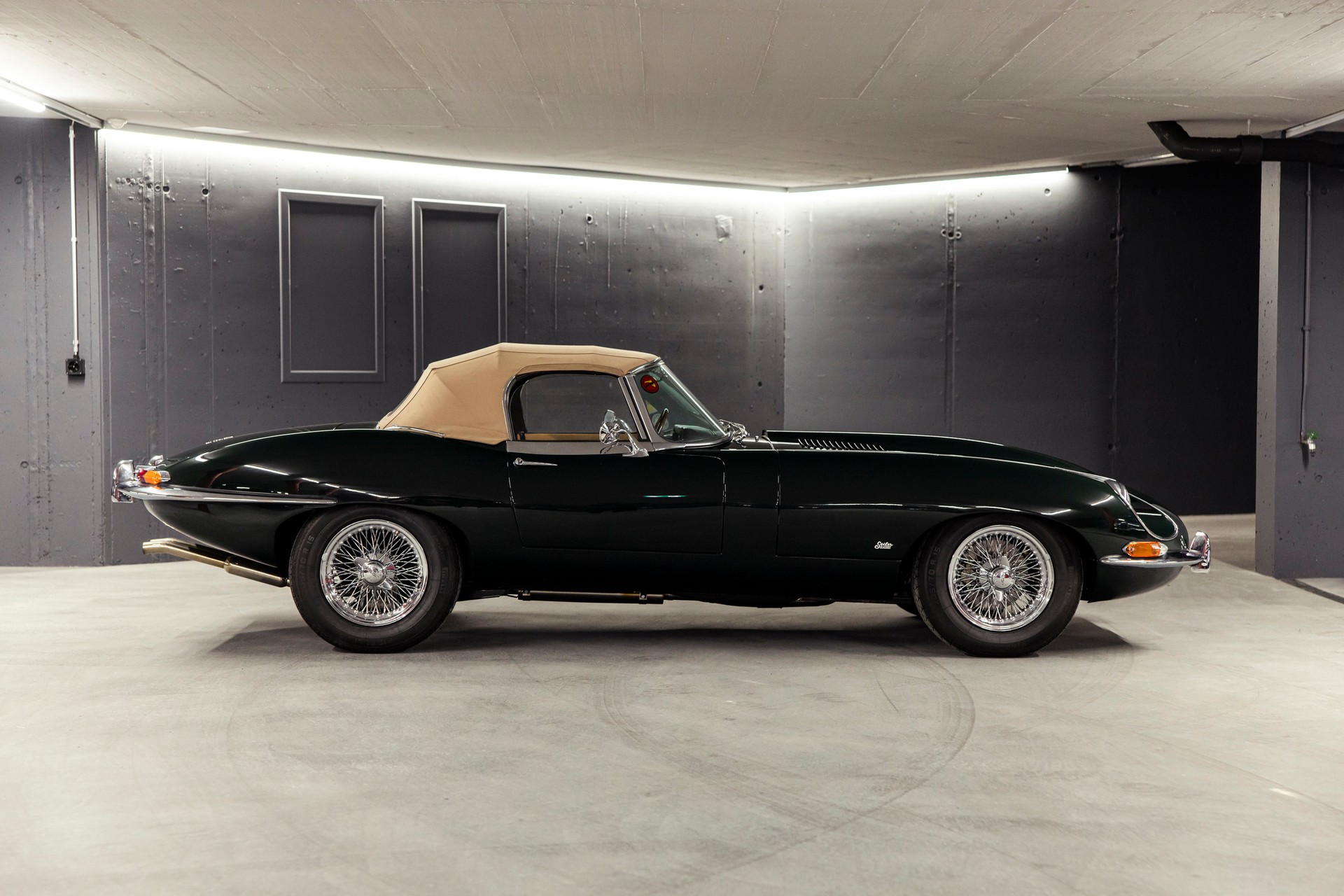 JAGUAR E 4.2 L Cabrio Serie 1.5 Veteranfahrzeug-image-5