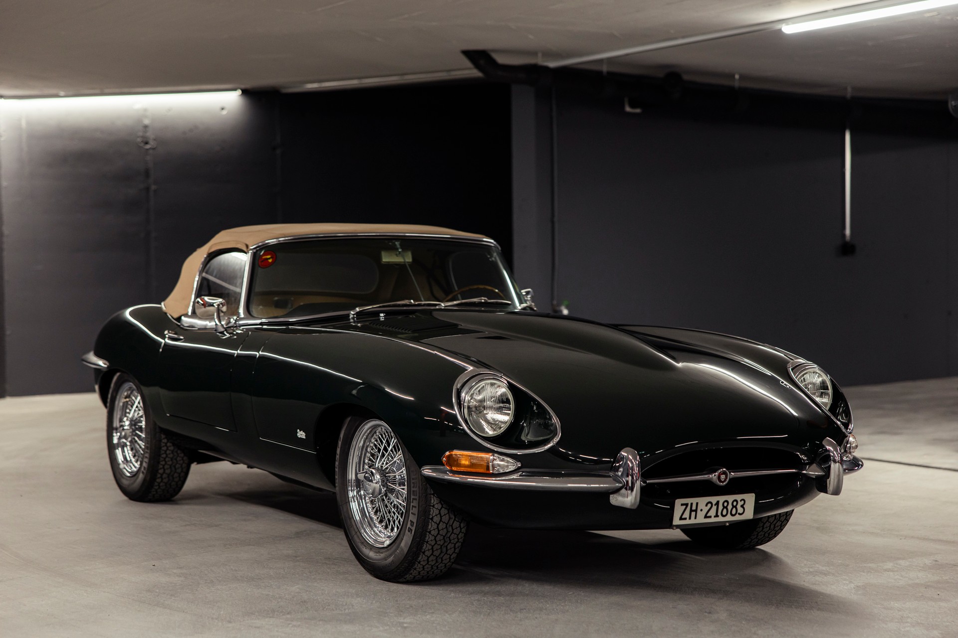 JAGUAR E 4.2 L Cabrio Serie 1.5 Veteranfahrzeug-image-6