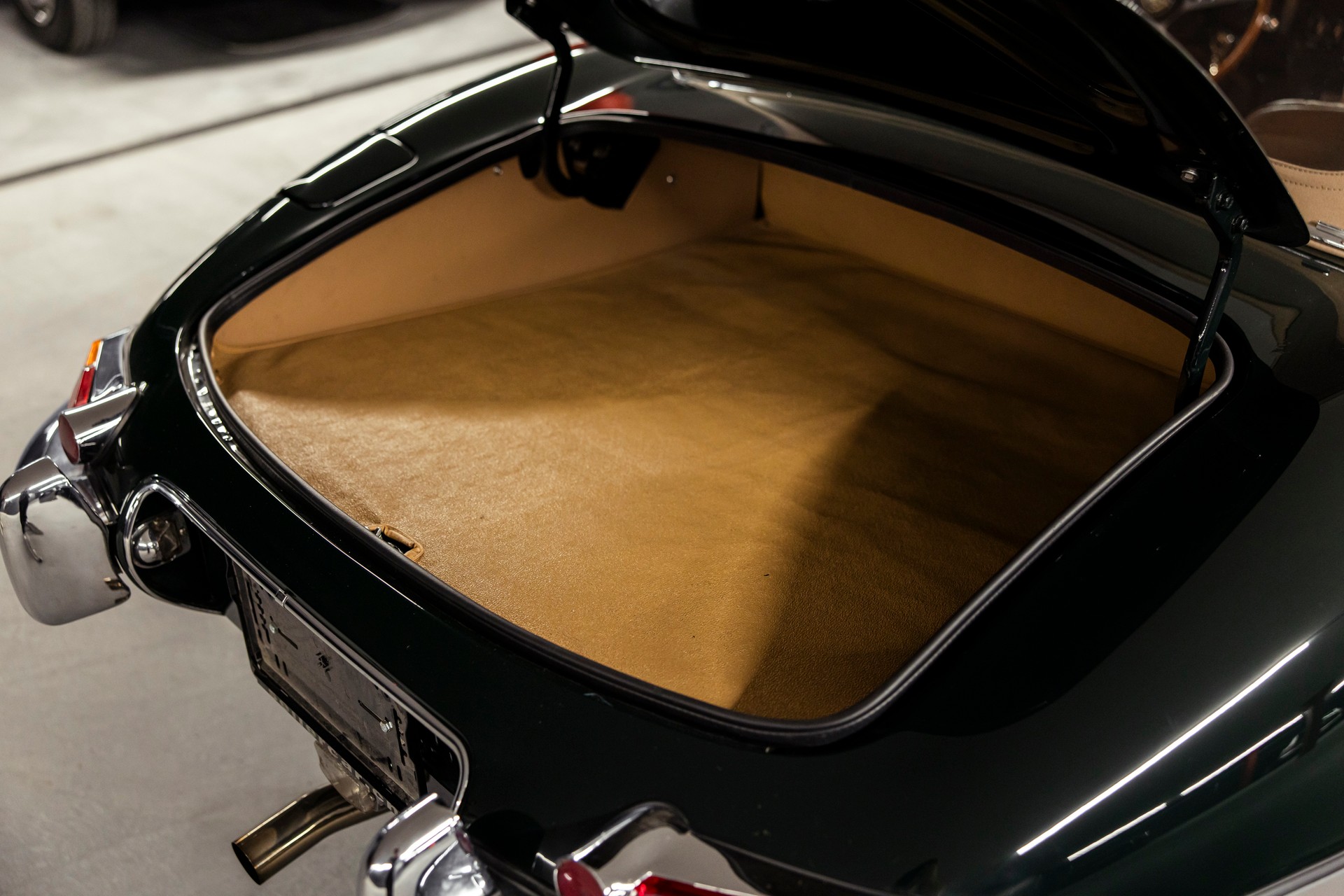 JAGUAR E 4.2 L Cabrio Serie 1.5 Veteranfahrzeug-image-11