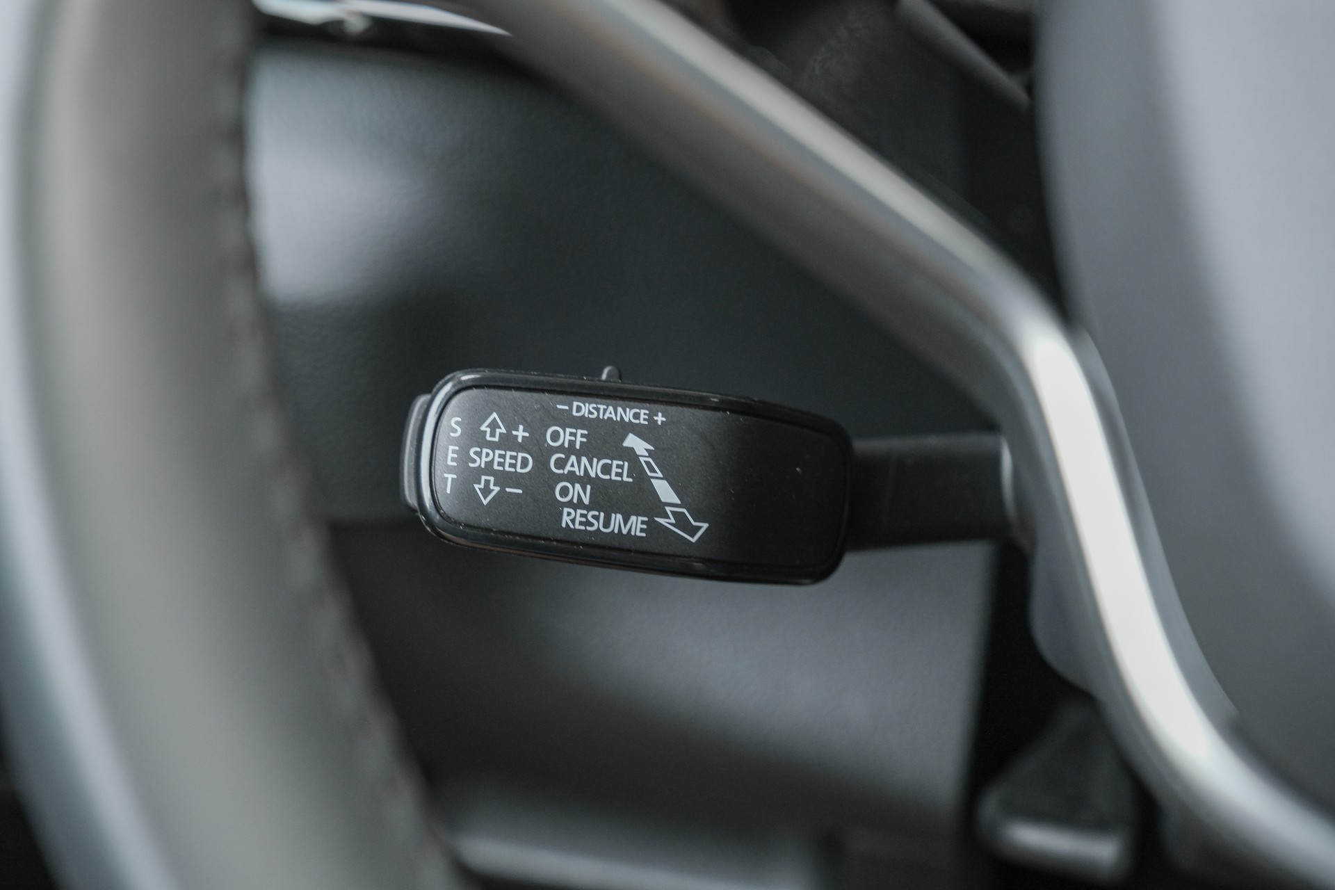 SKODA Karoq 1.5 TSI Top Selection DSG-image-21