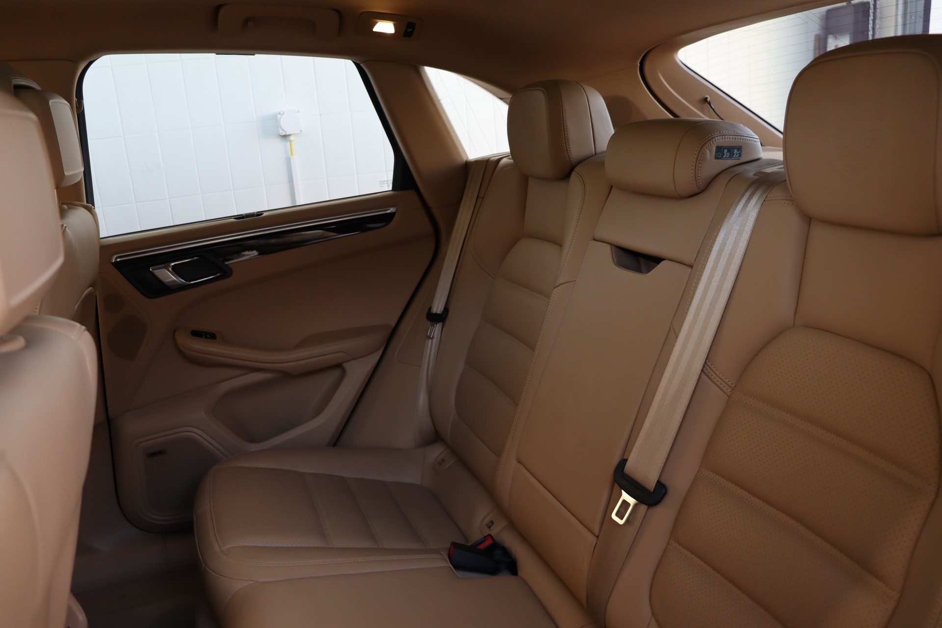 PORSCHE Macan GTS PDK-image-14
