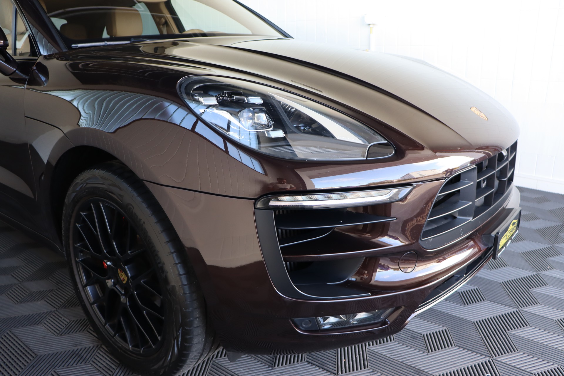 PORSCHE Macan GTS PDK-image-2