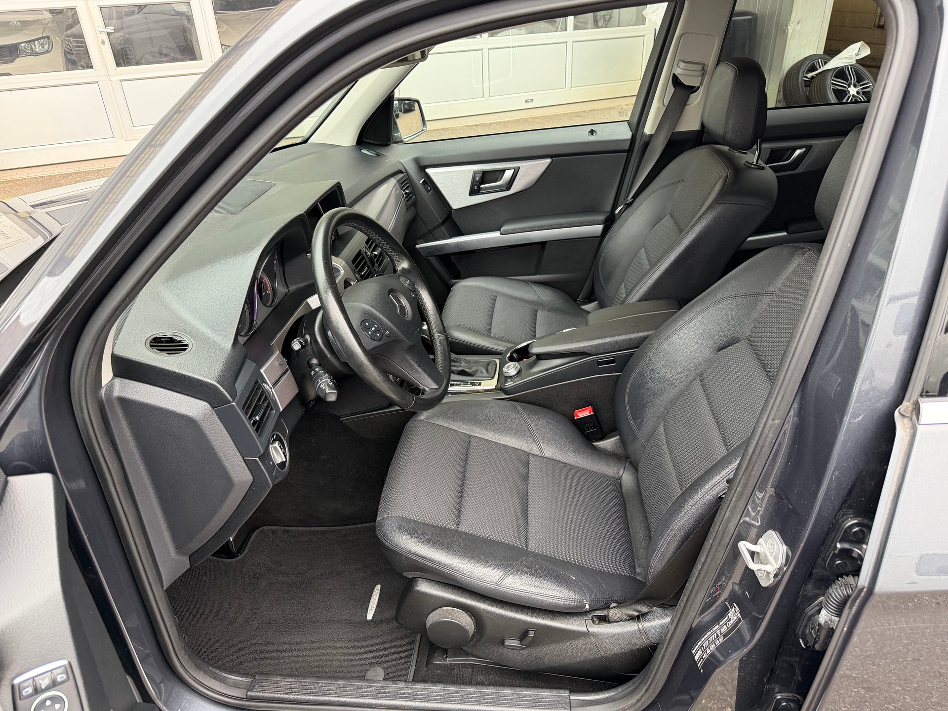MERCEDES-BENZ GLK 220 CDI BlueEff. Grand Ed. 4Matic 7G-Tronic-image-8