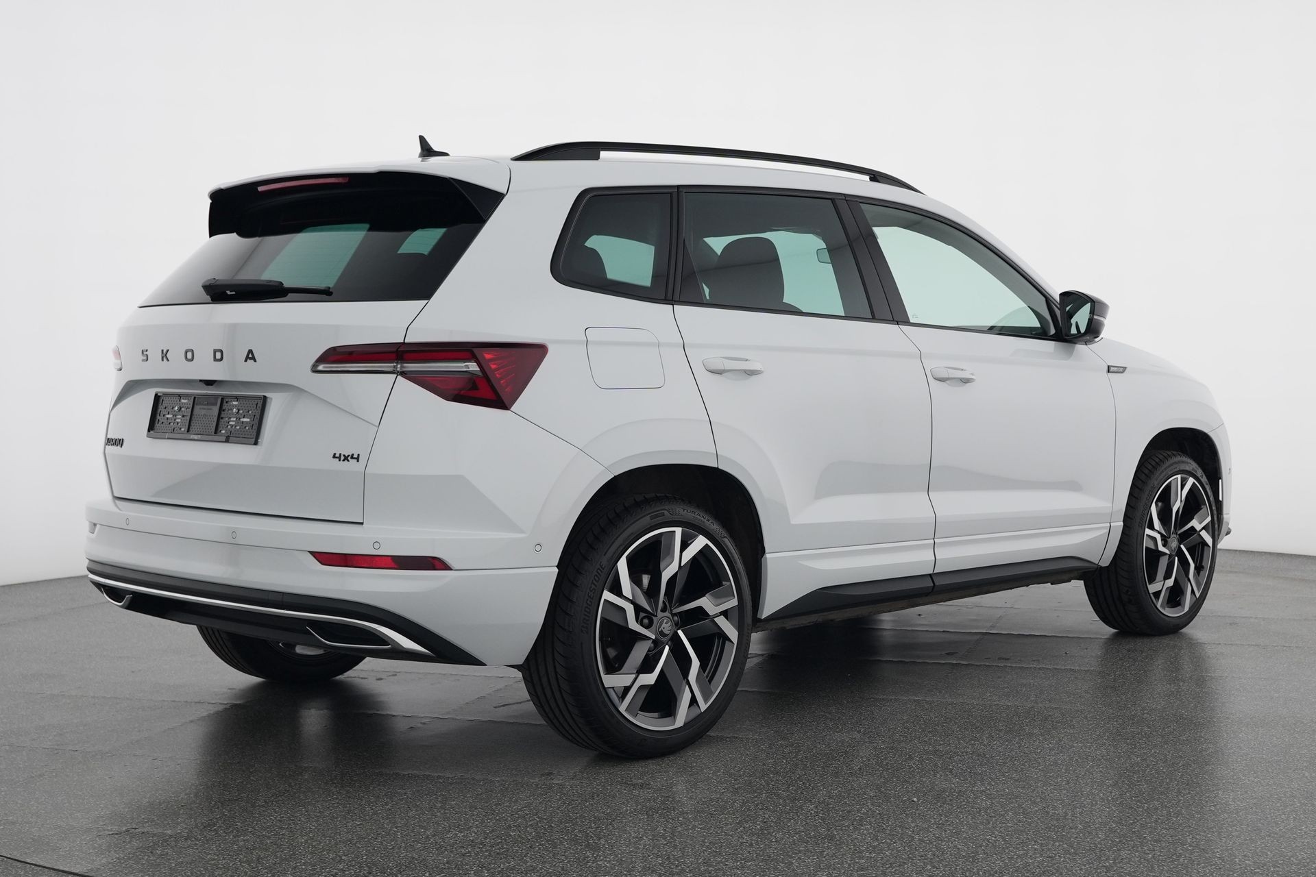 SKODA Karoq 2.0 TSI SportLine 4x4 DSG-image-4