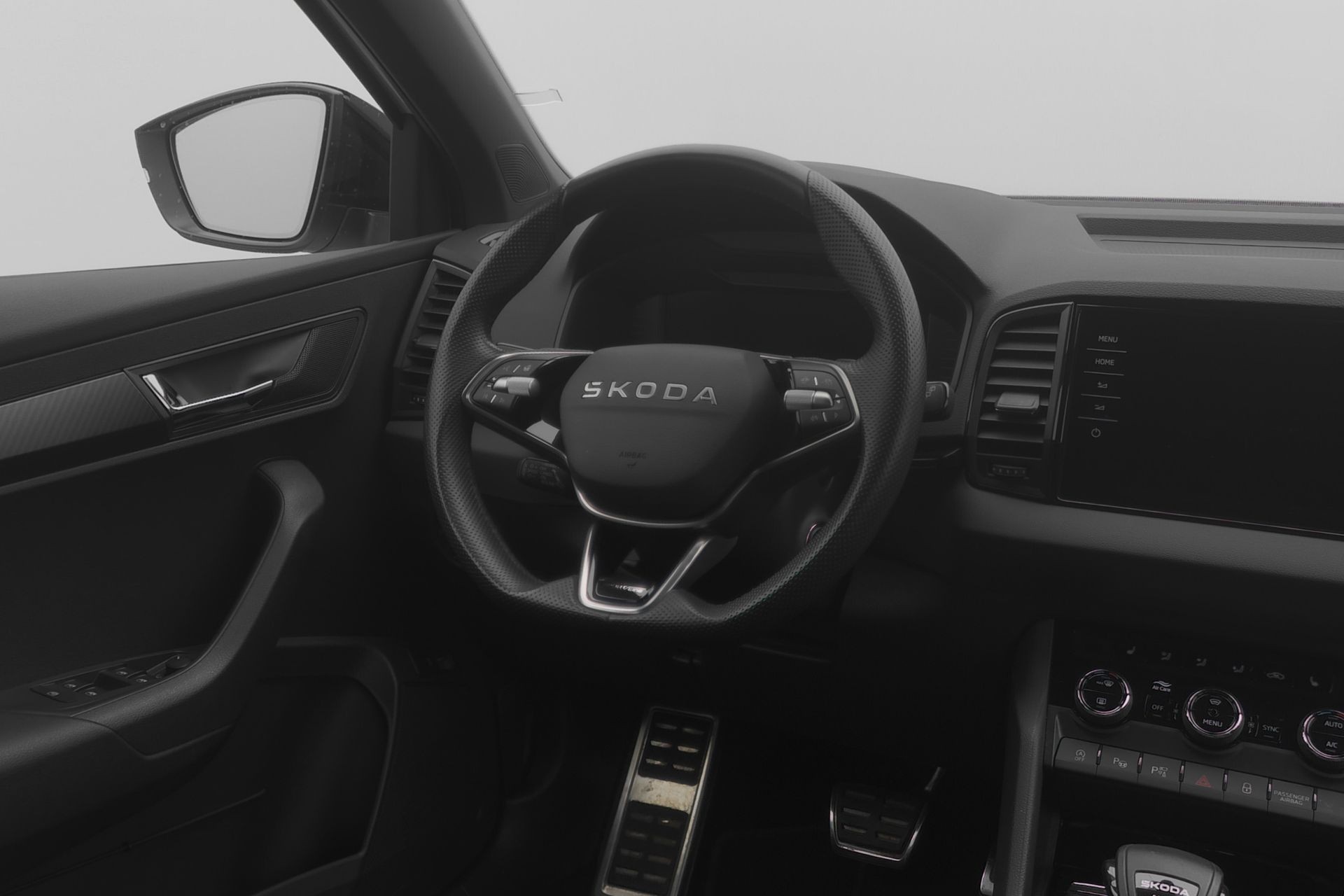 SKODA Karoq 2.0 TSI SportLine 4x4 DSG-image-6
